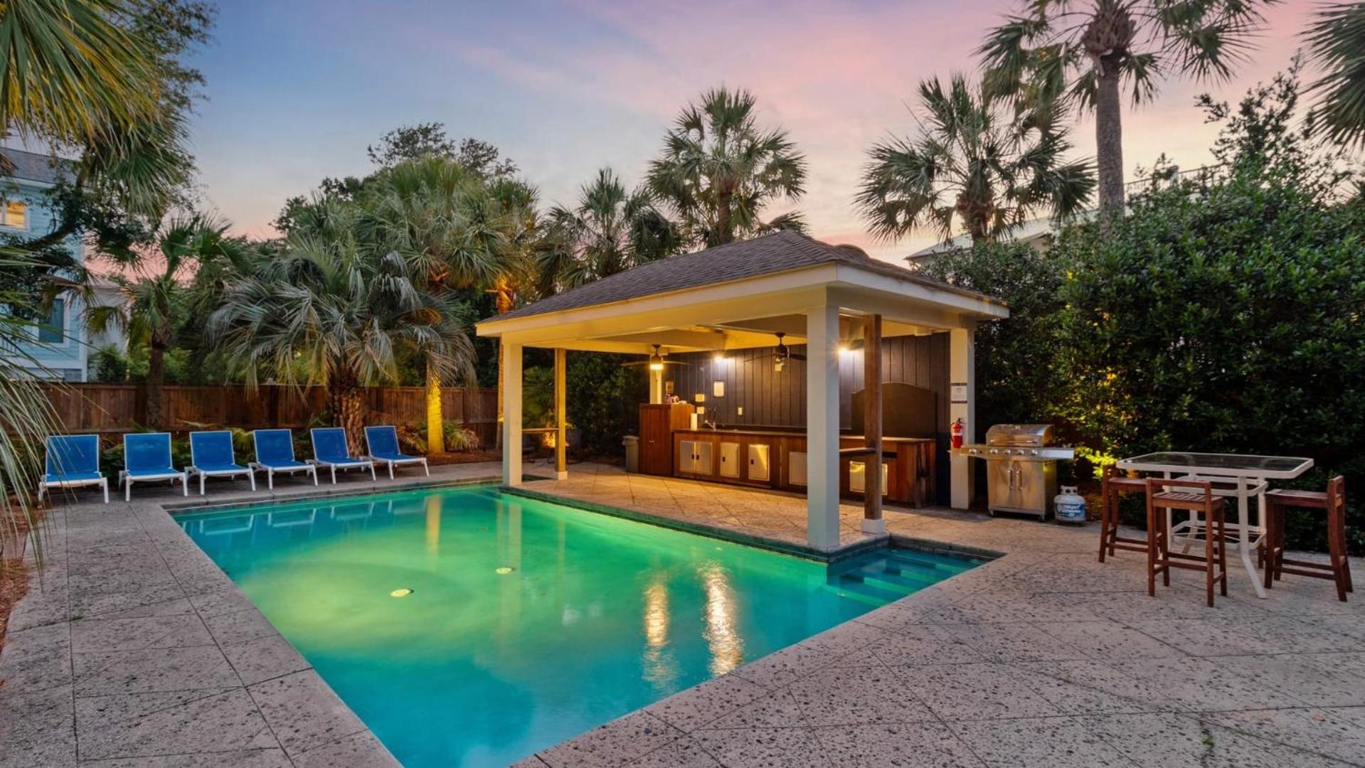 Private Pool Putting Green Steps to Isle of Palms Beach Paradise on Palm