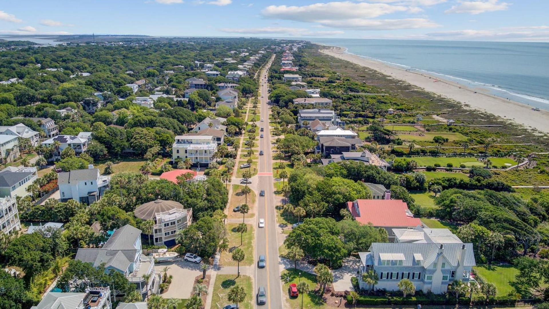 Private Pool Putting Green Steps to Isle of Palms Beach Paradise on Palm