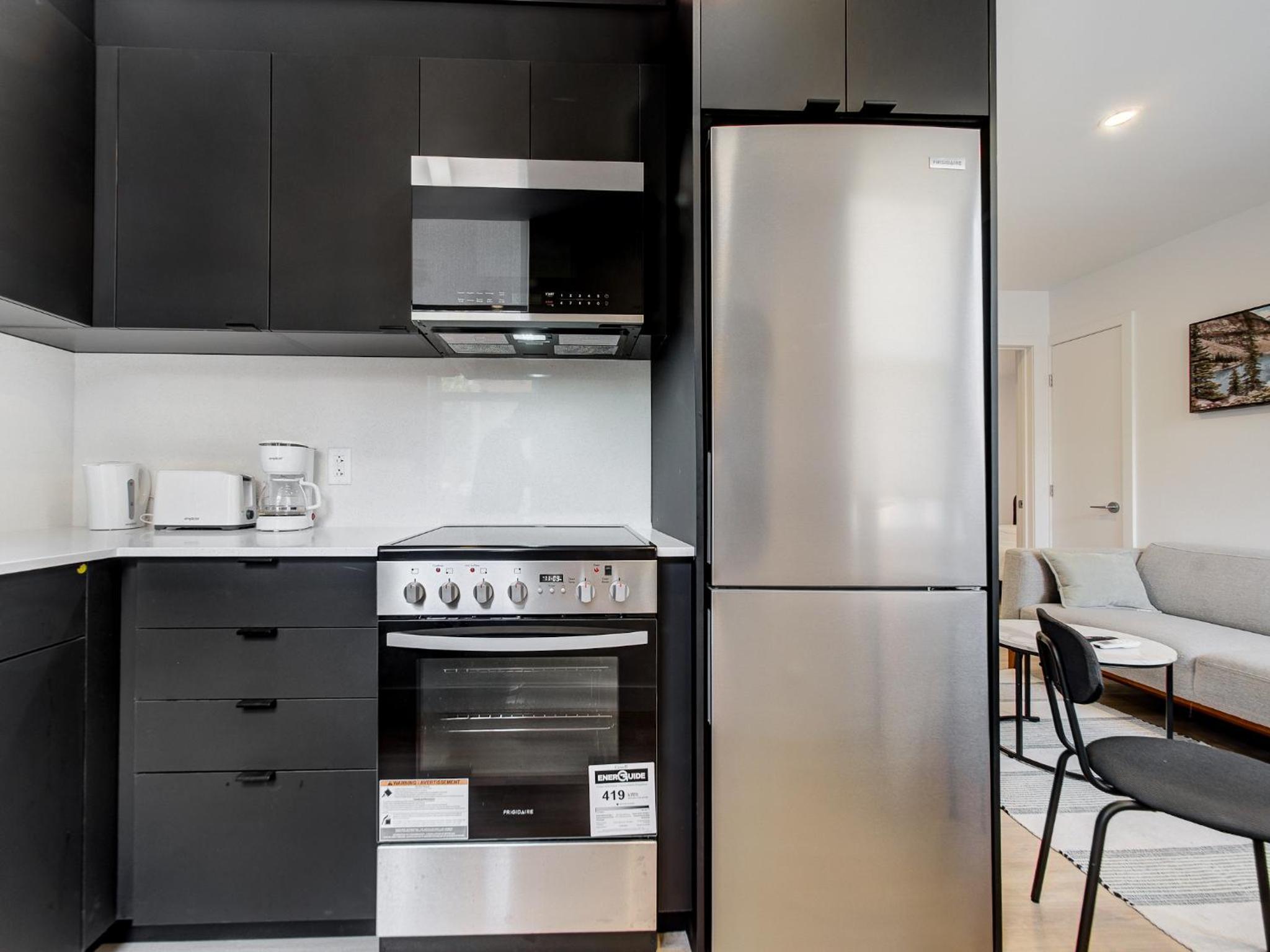 Stunning 2 Bedroom Downtown Montreal