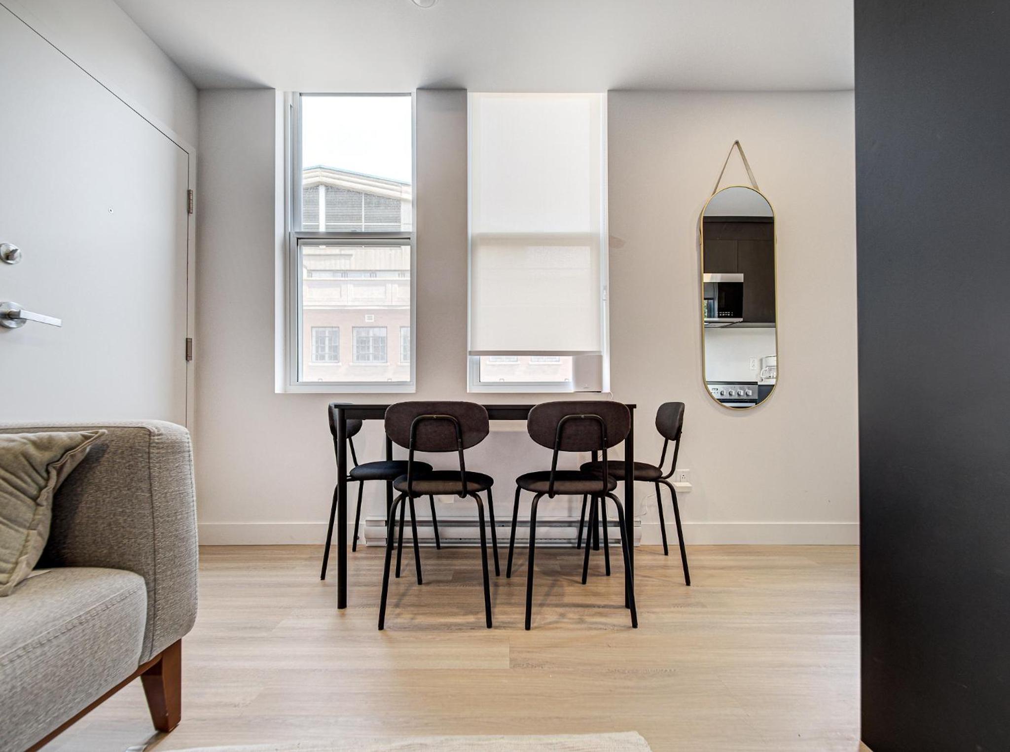 Stunning 2 Bedroom Downtown Montreal