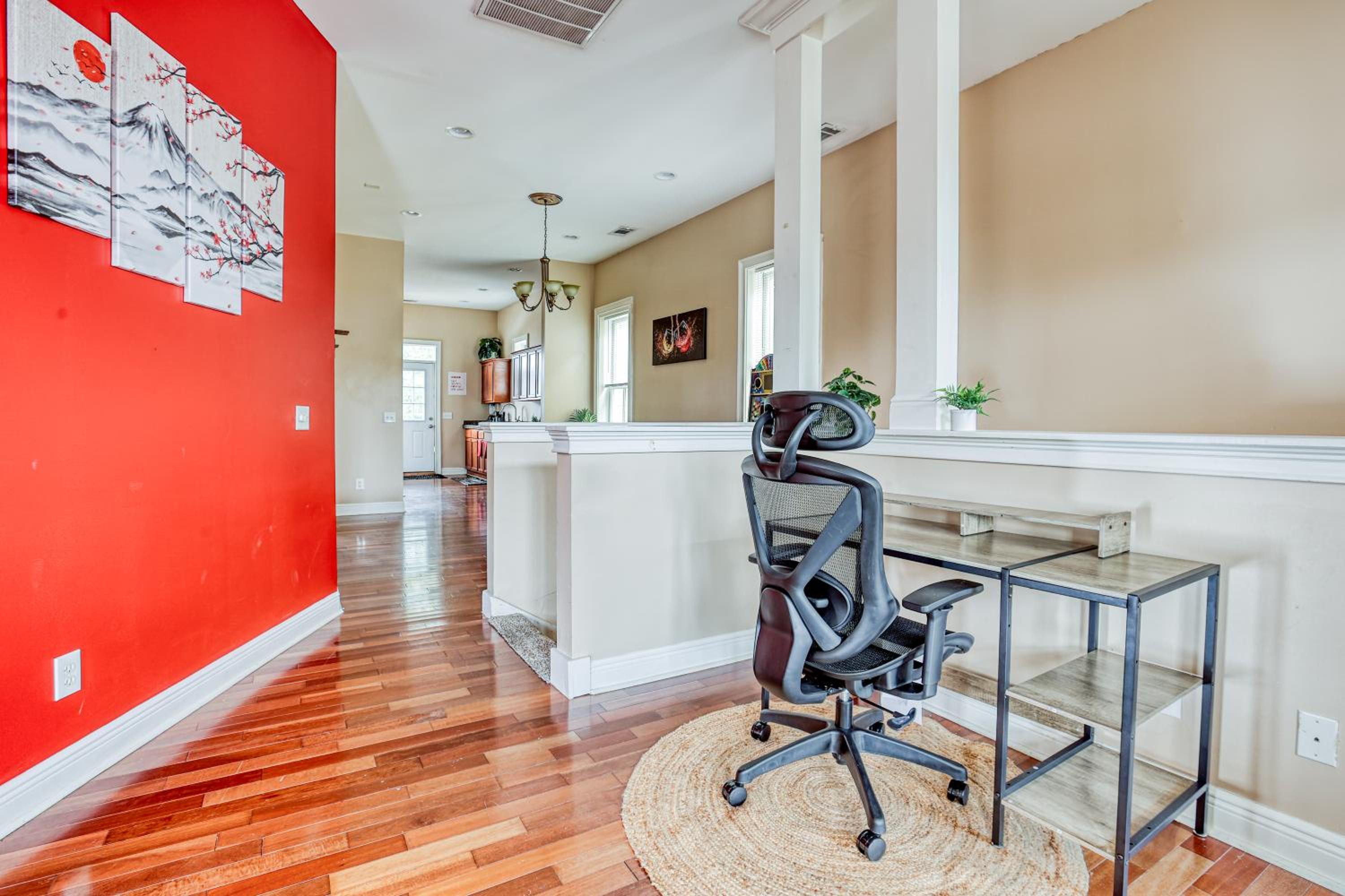 Duplex by Forsyth Park - 2 King Beds - Patio & Balcony
