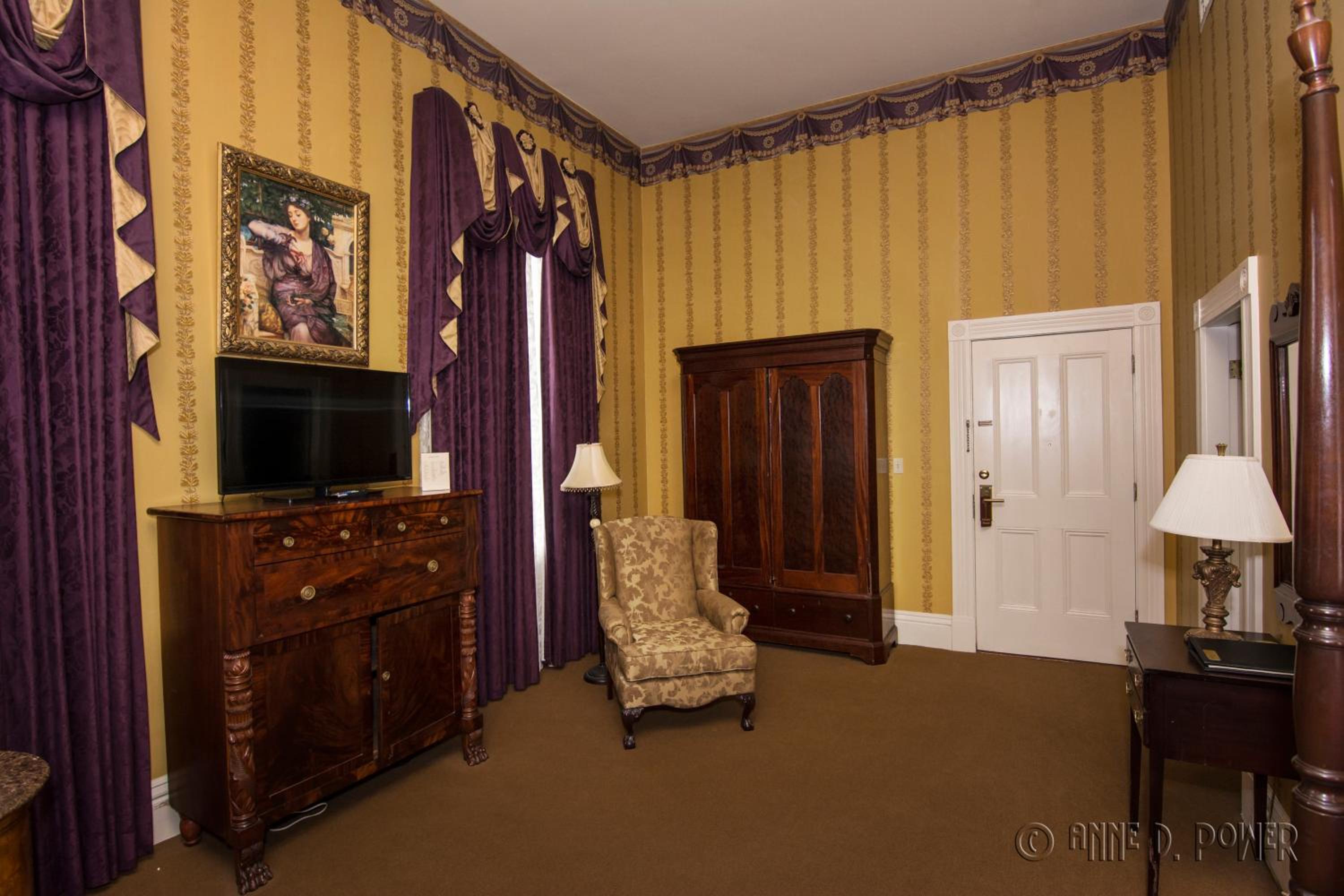 The Guest House Historic Mansion