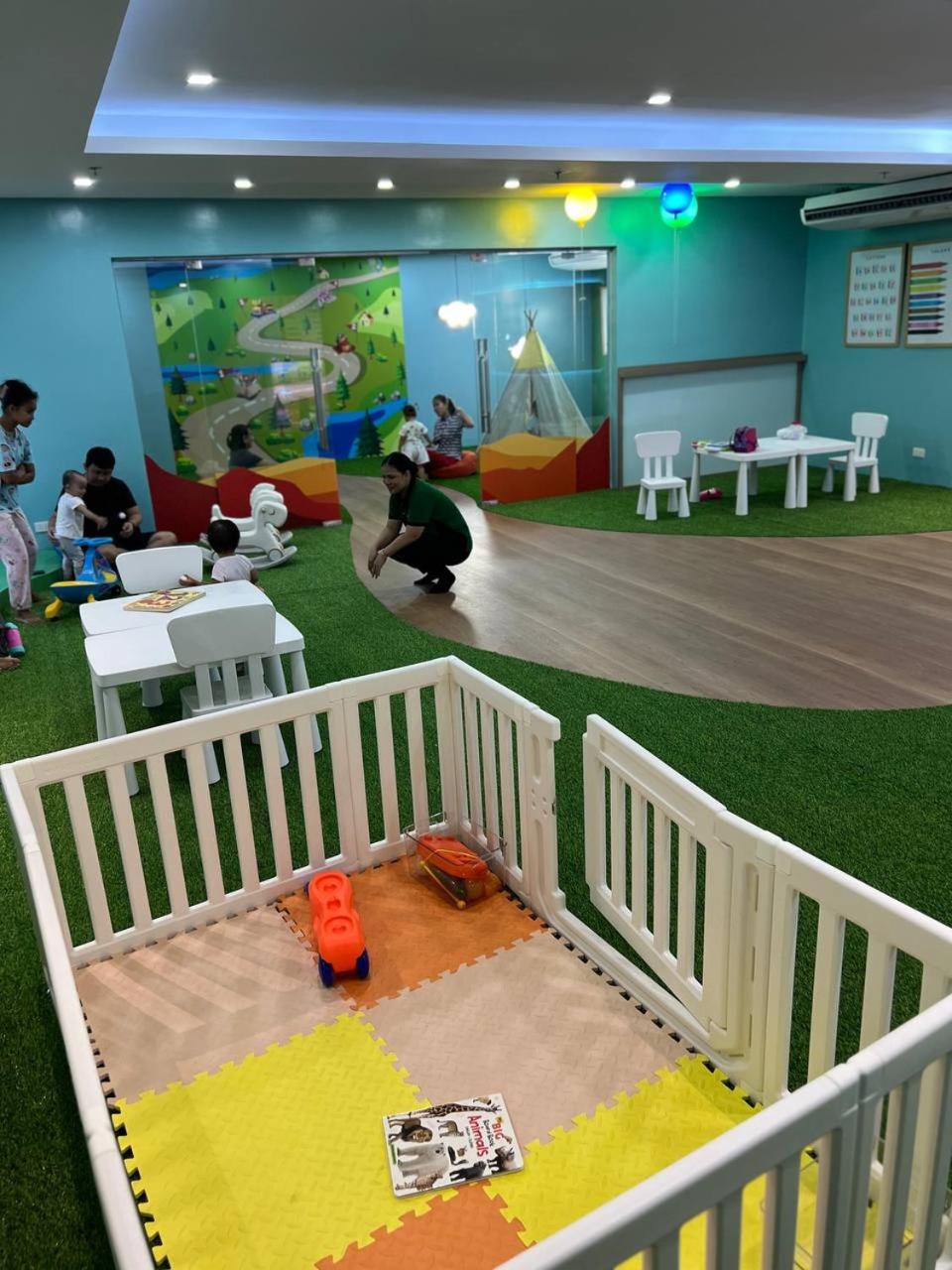 Singapore Theme Sunshine 100 Tower 3 Pioneer Free Pool Gym Internet Netflix