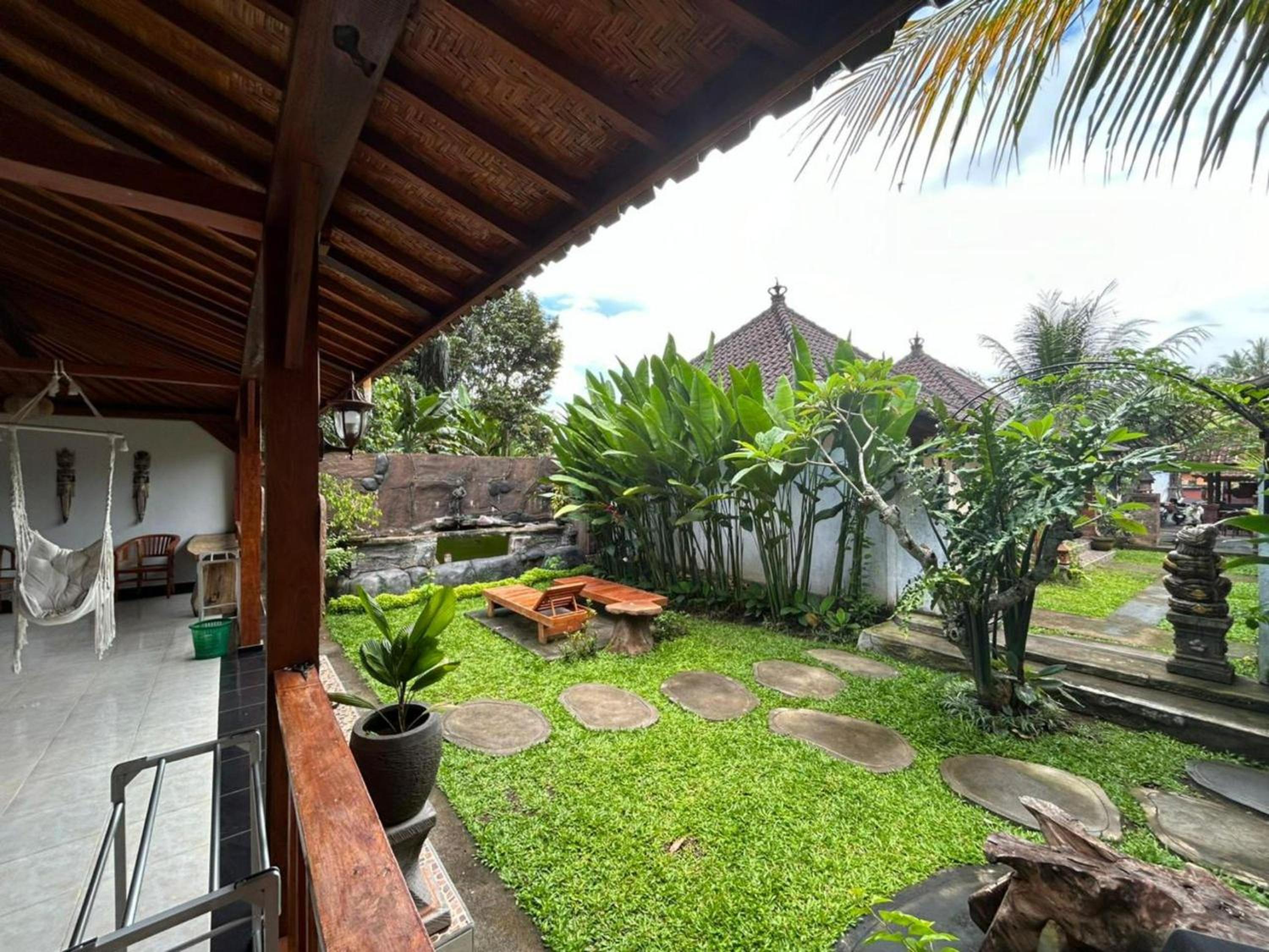 Pondok Sayan Homestay