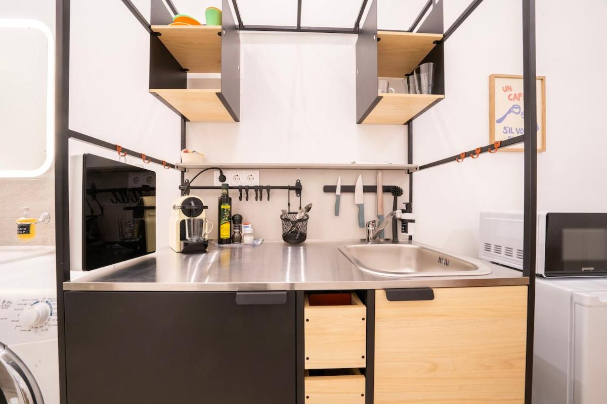 CABAnA I new I AC I wifi I URBAN I Space
