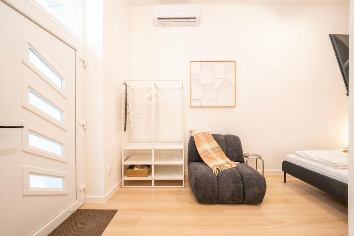 CABAnA I new I AC I wifi I URBAN I Space