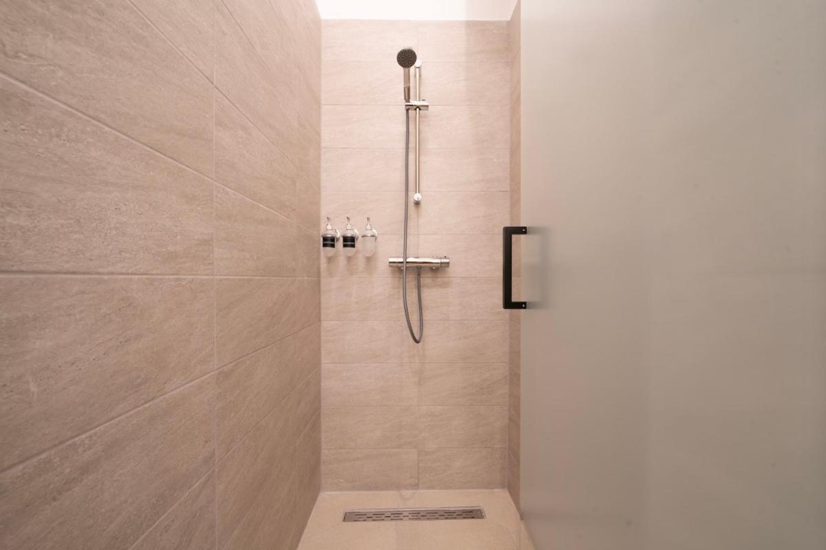 CABAnA I new I AC I wifi I URBAN I Space