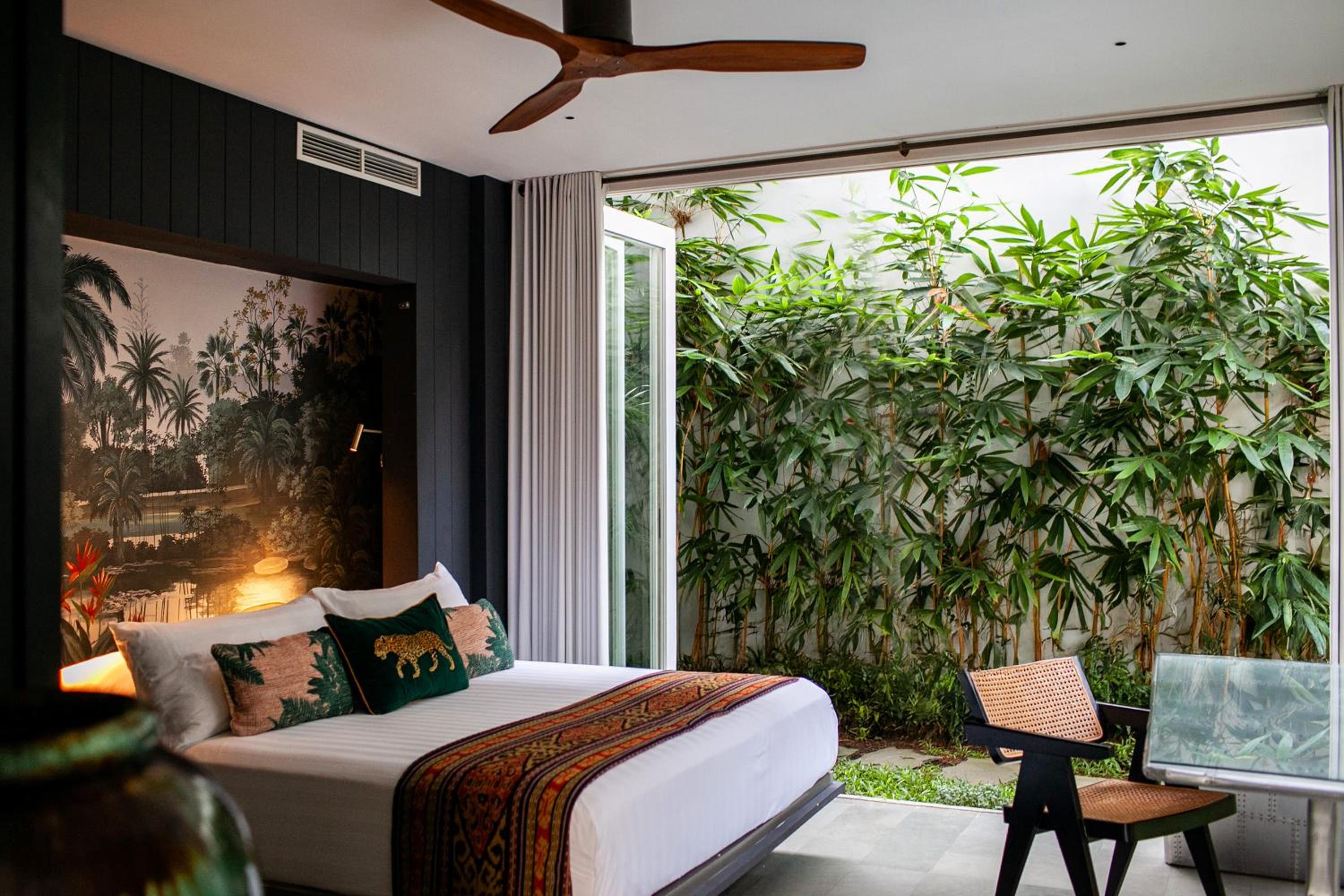 Kasianda House - Private Resort with Culinary Team, Butlers and Mixologists