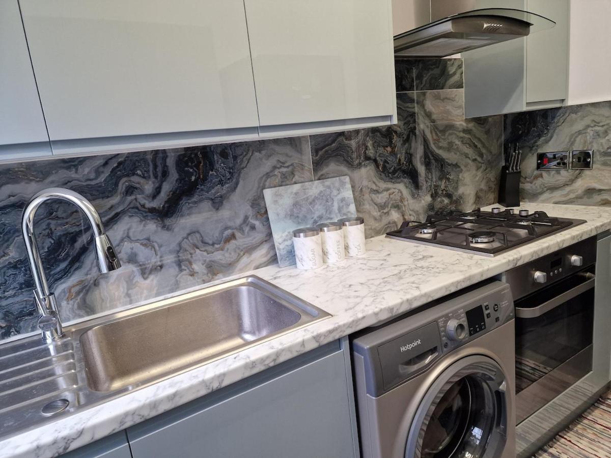 Stunning 3 Bedroom Flat close to Edgware Rd