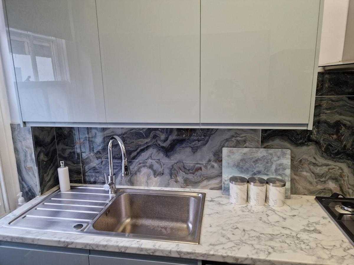 Stunning 3 Bedroom Flat close to Edgware Rd