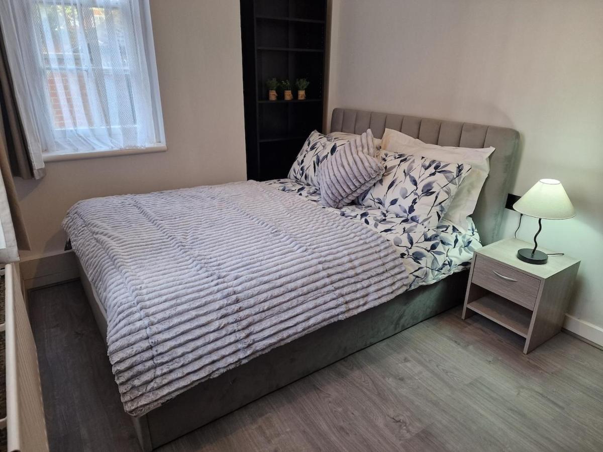 Stunning 3 Bedroom Flat close to Edgware Rd