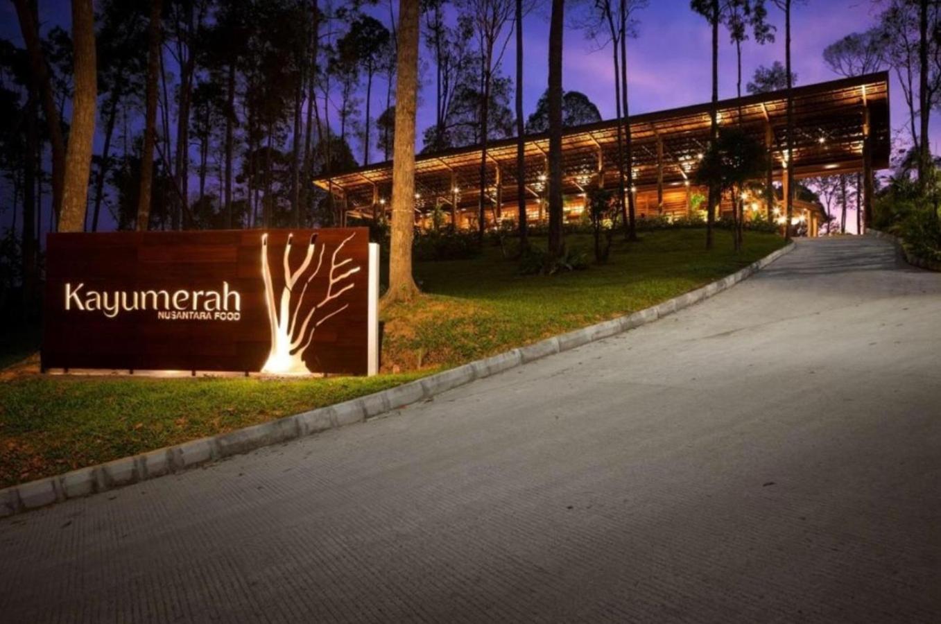 Private Apartment Wyndham Panbil with Gym & Pool