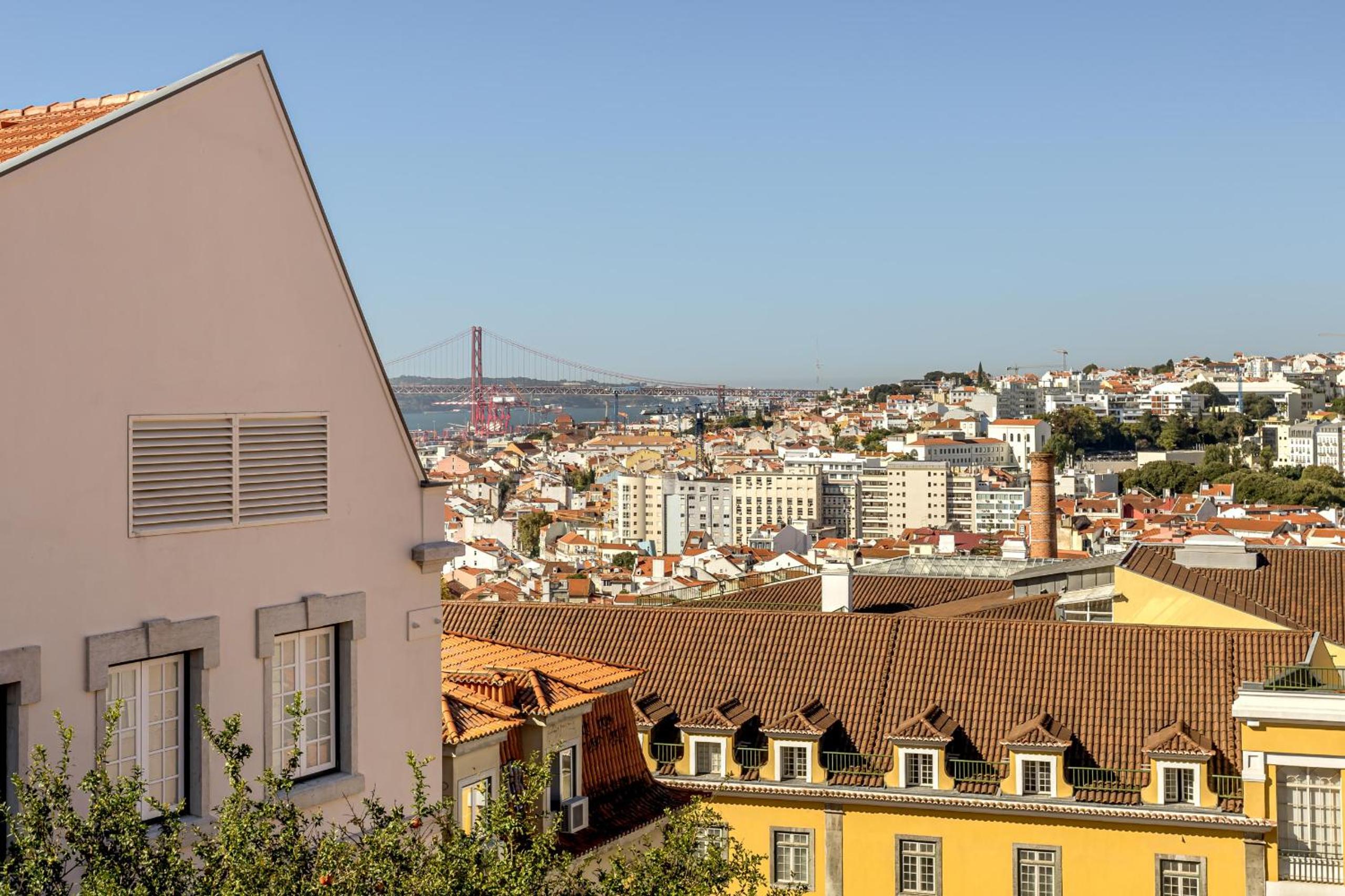 Bairro Alto Garden by Homing