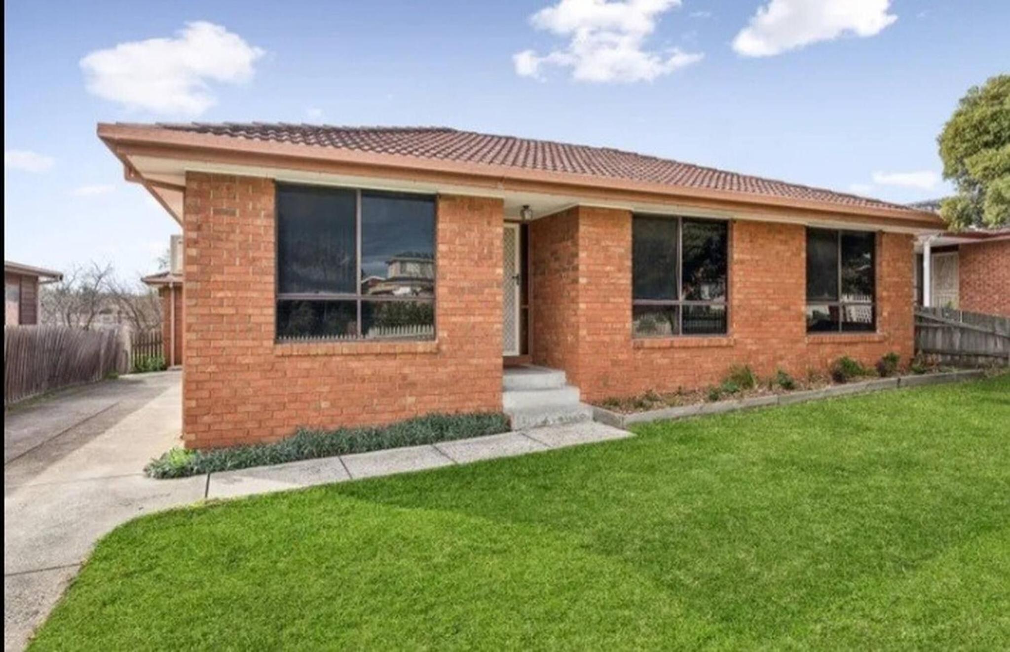 Home Near Melbourne Airport