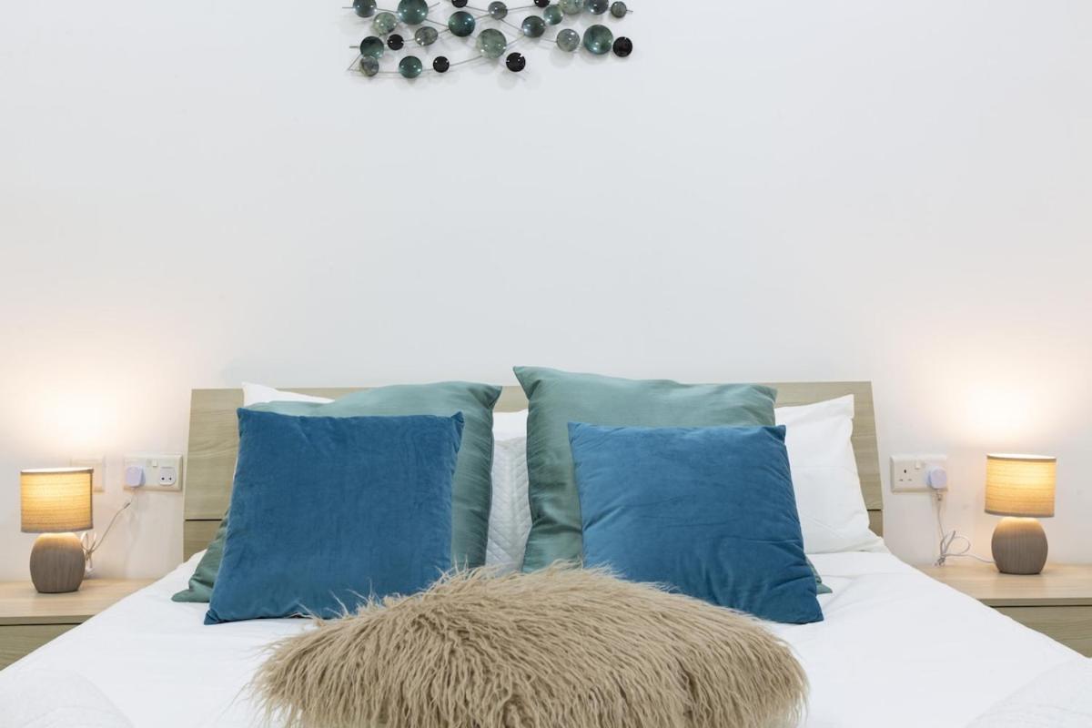 Sliema 2-bedroom apartment, 2 min by the sea