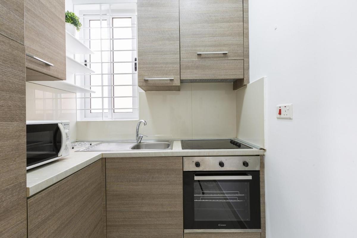 Sliema 2-bedroom apartment, 2 min by the sea