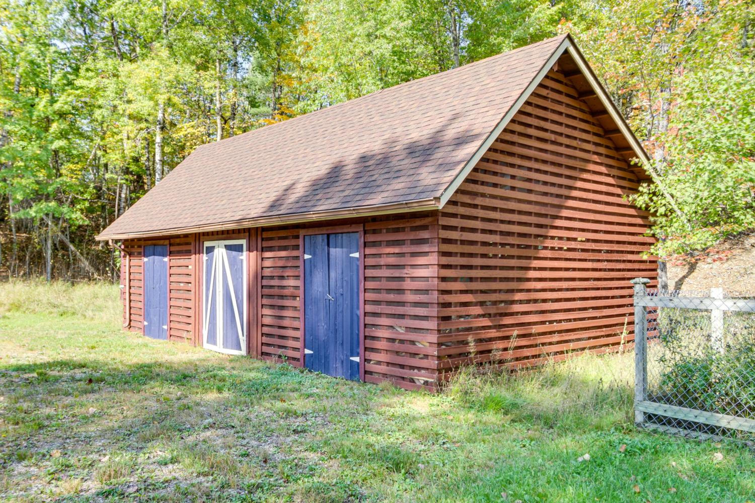 Less Than 1 Mi to Trails Wooded Home on Eagles Nest Lake!