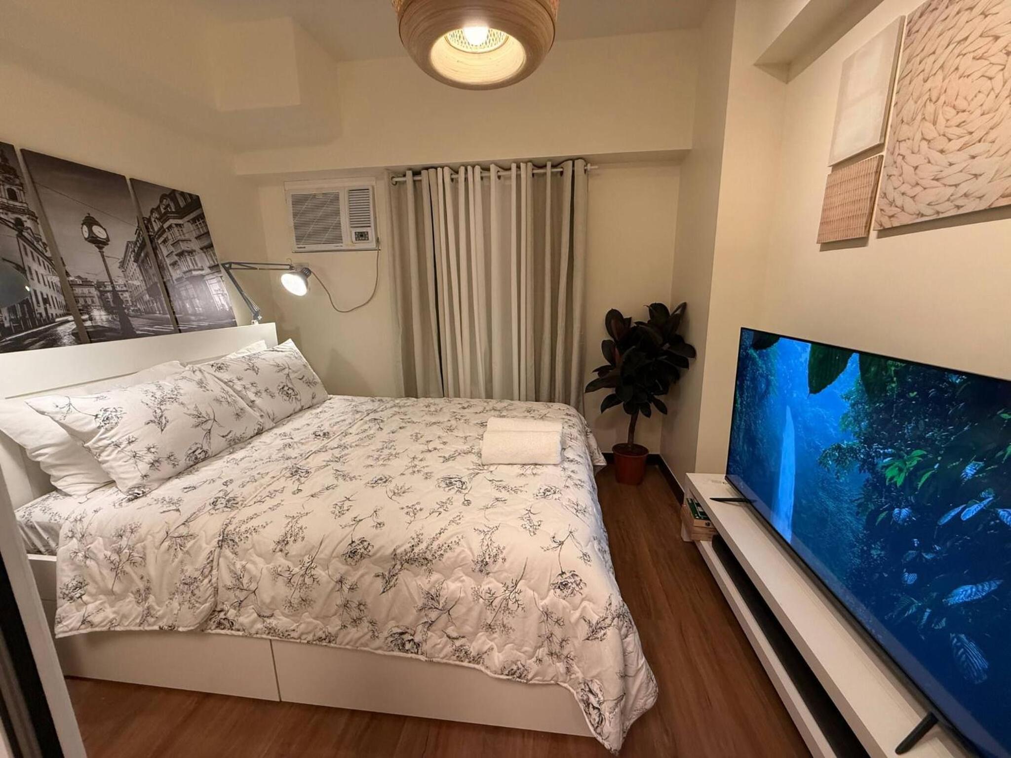 1BR Luxury Apartment The Camden Place