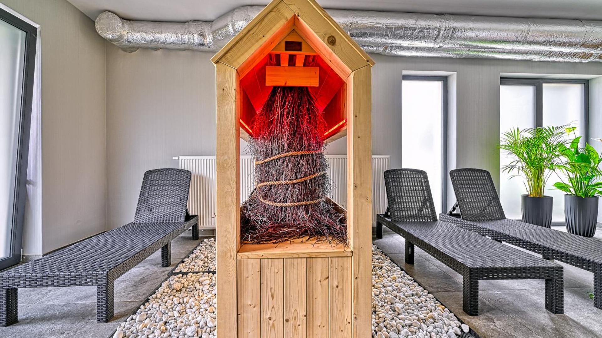 Apartament Superior z prywatną balią i ogrodem - Belle View & SPA - by Royal Aparts