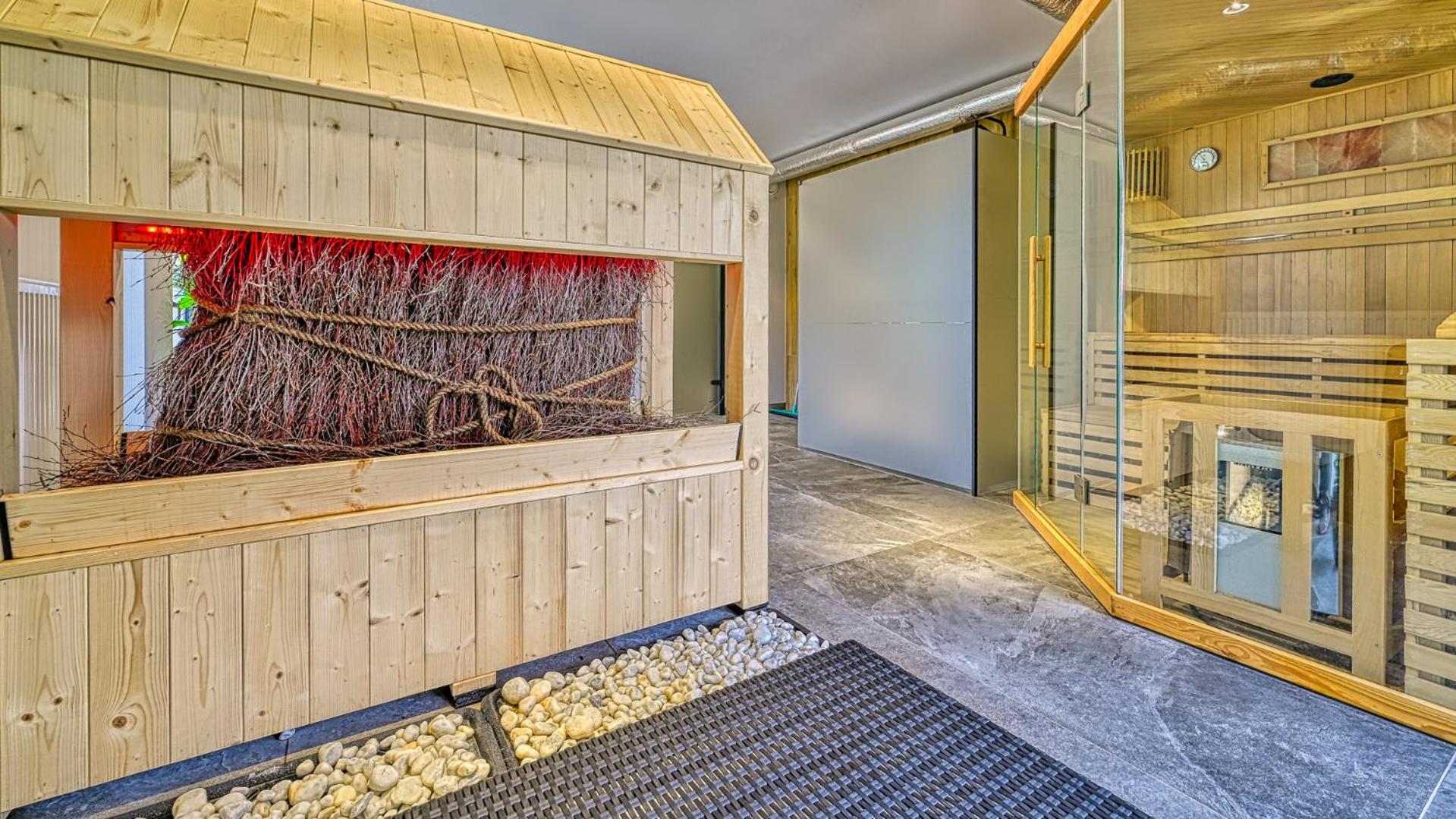 Apartament Superior z prywatną balią i ogrodem - Belle View & SPA - by Royal Aparts