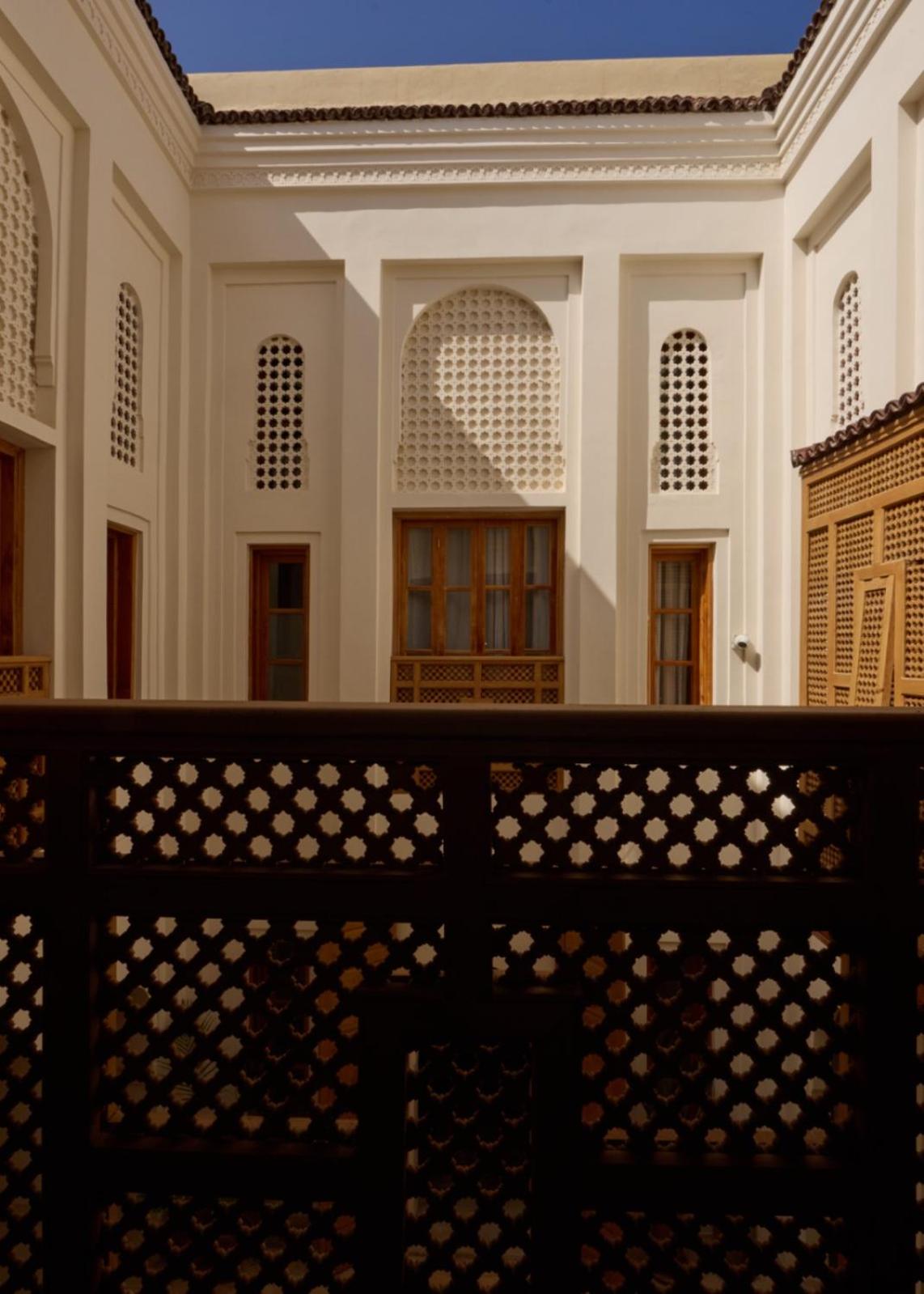 Riad Al Muhandiz Peaceful Duplex Suites near Jemaa El Fna