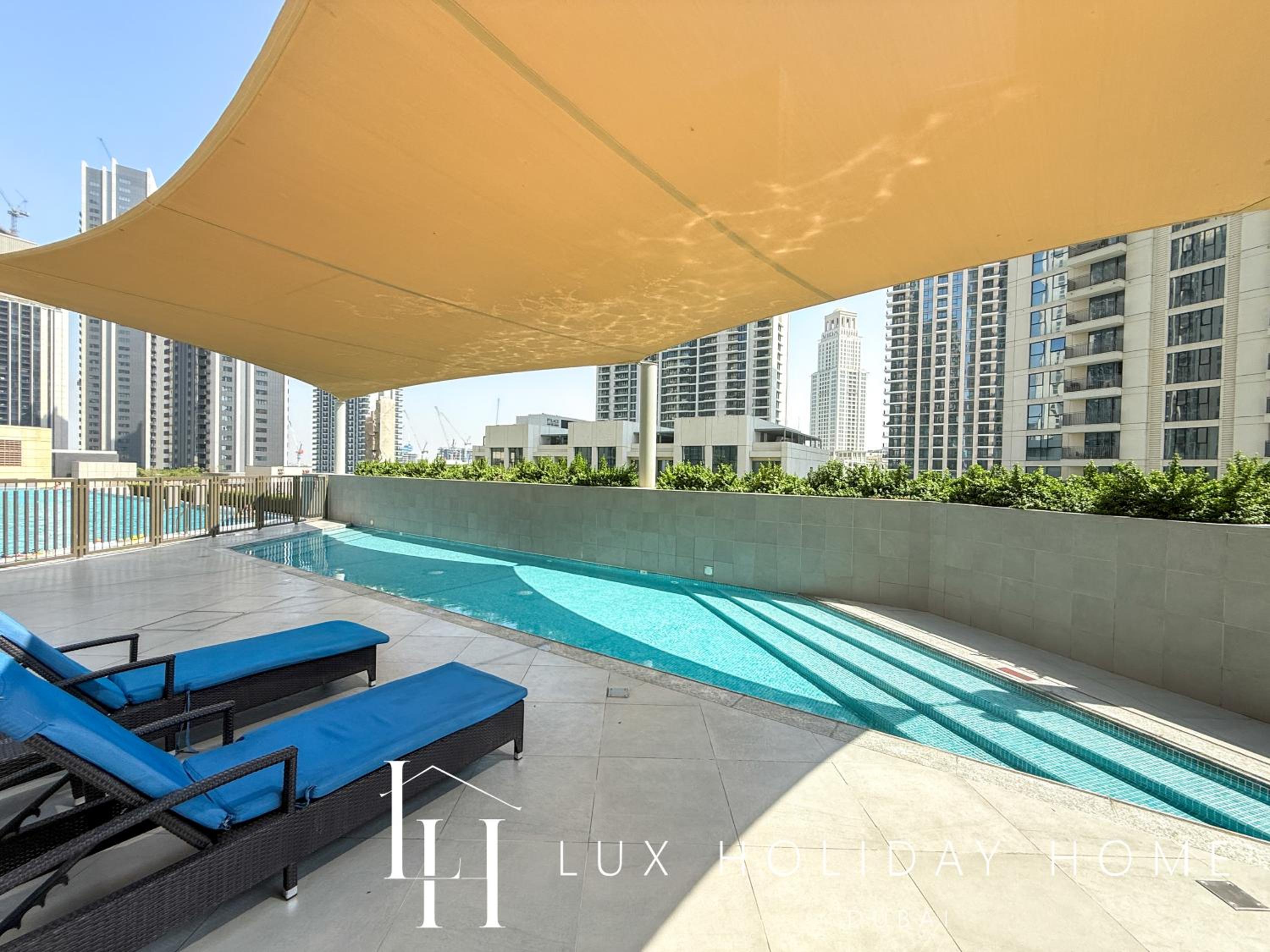 LUX The Creekside Skyline View Suite
