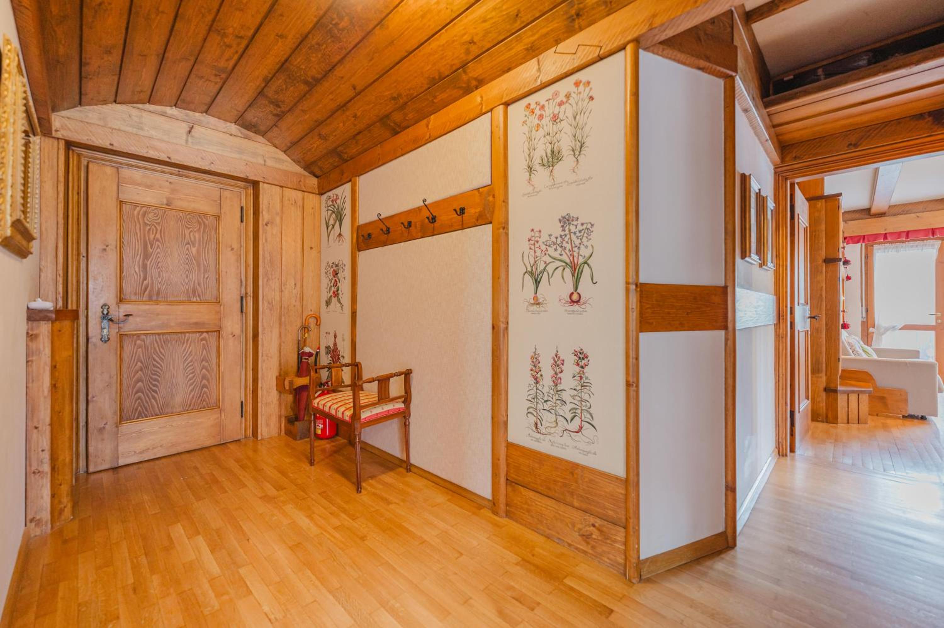 Casa Verocai - Mountain View Terrace & Parking photo 3