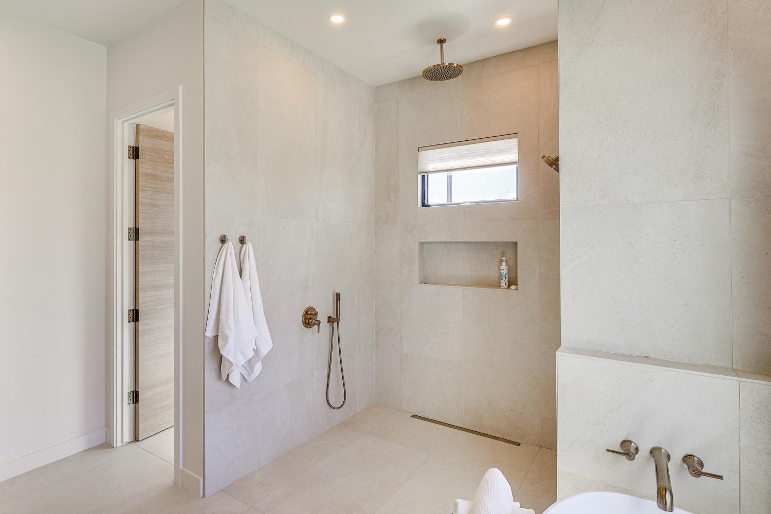 Luxurious Getaway on Lake Havasu Golf Course!