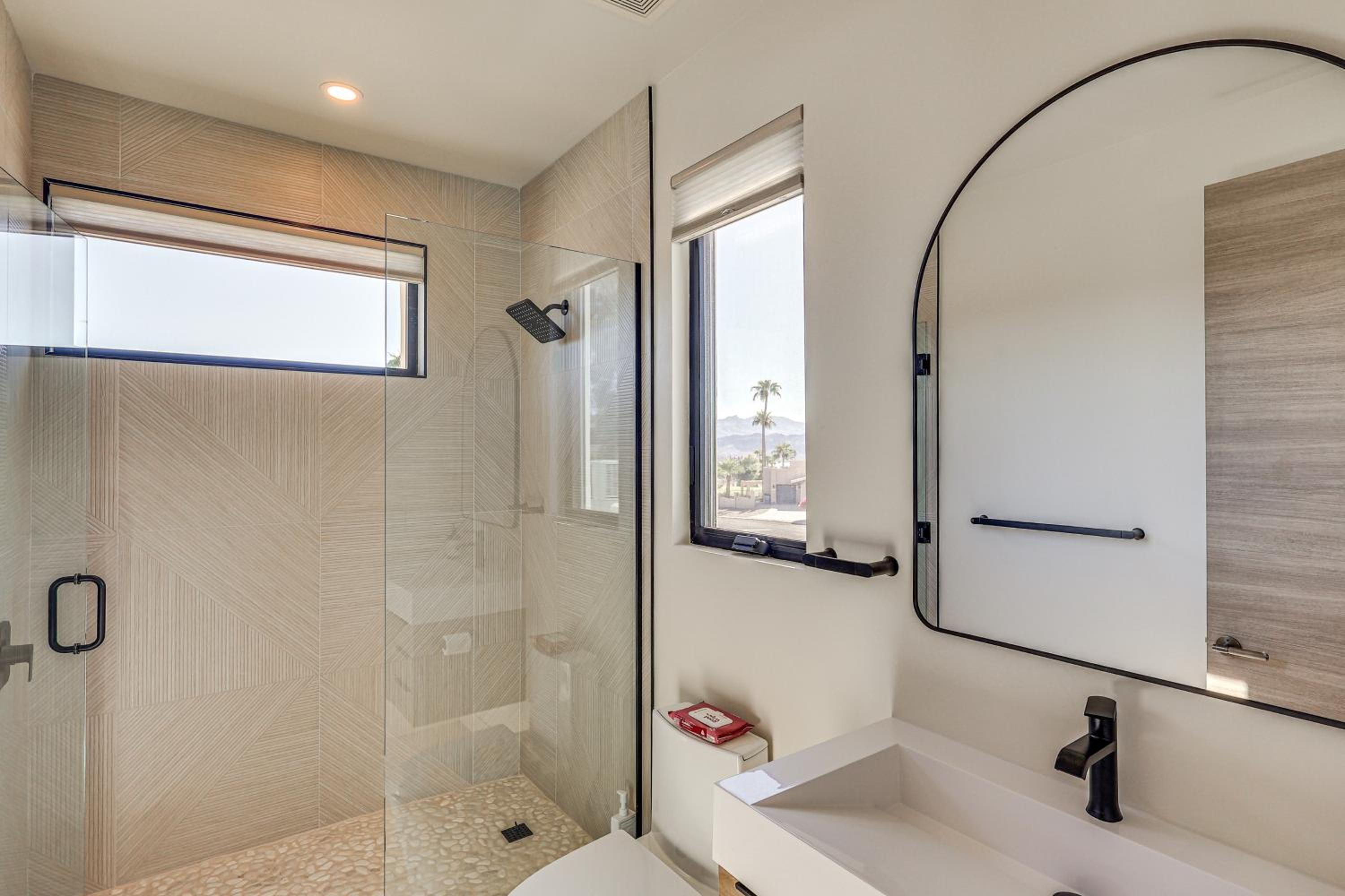 Luxurious Getaway on Lake Havasu Golf Course!