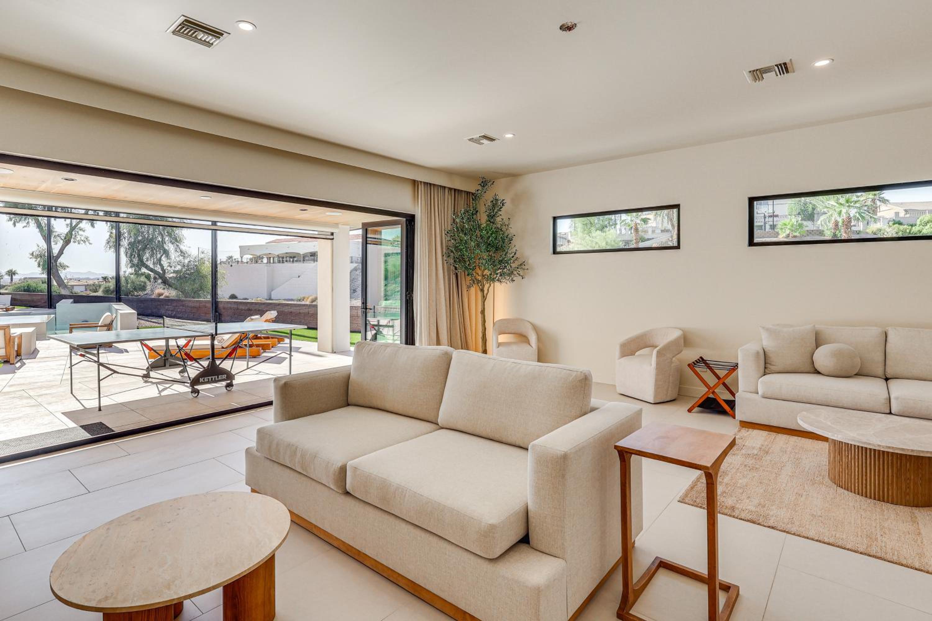 Luxurious Getaway on Lake Havasu Golf Course!