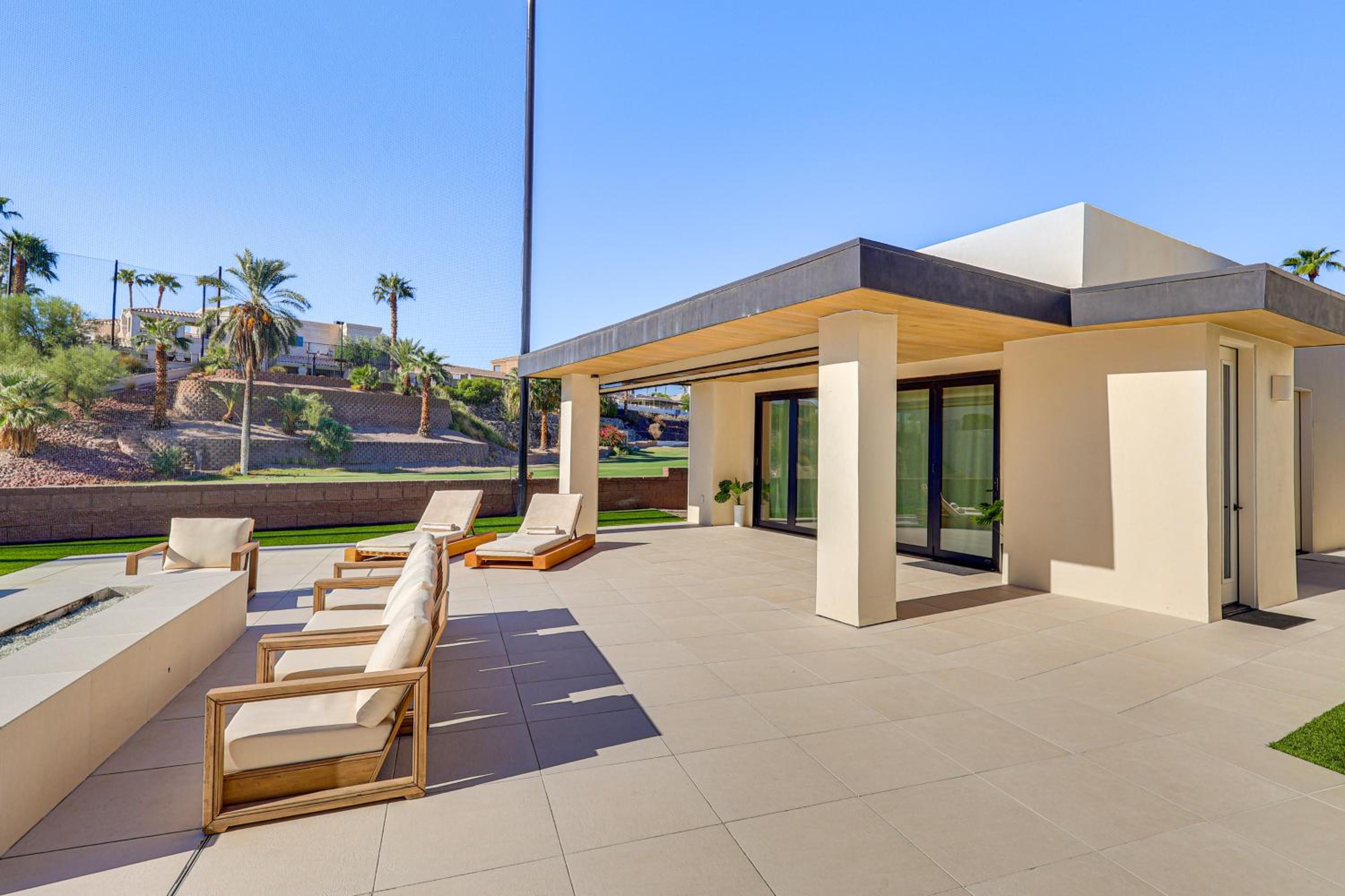 Luxurious Getaway on Lake Havasu Golf Course!