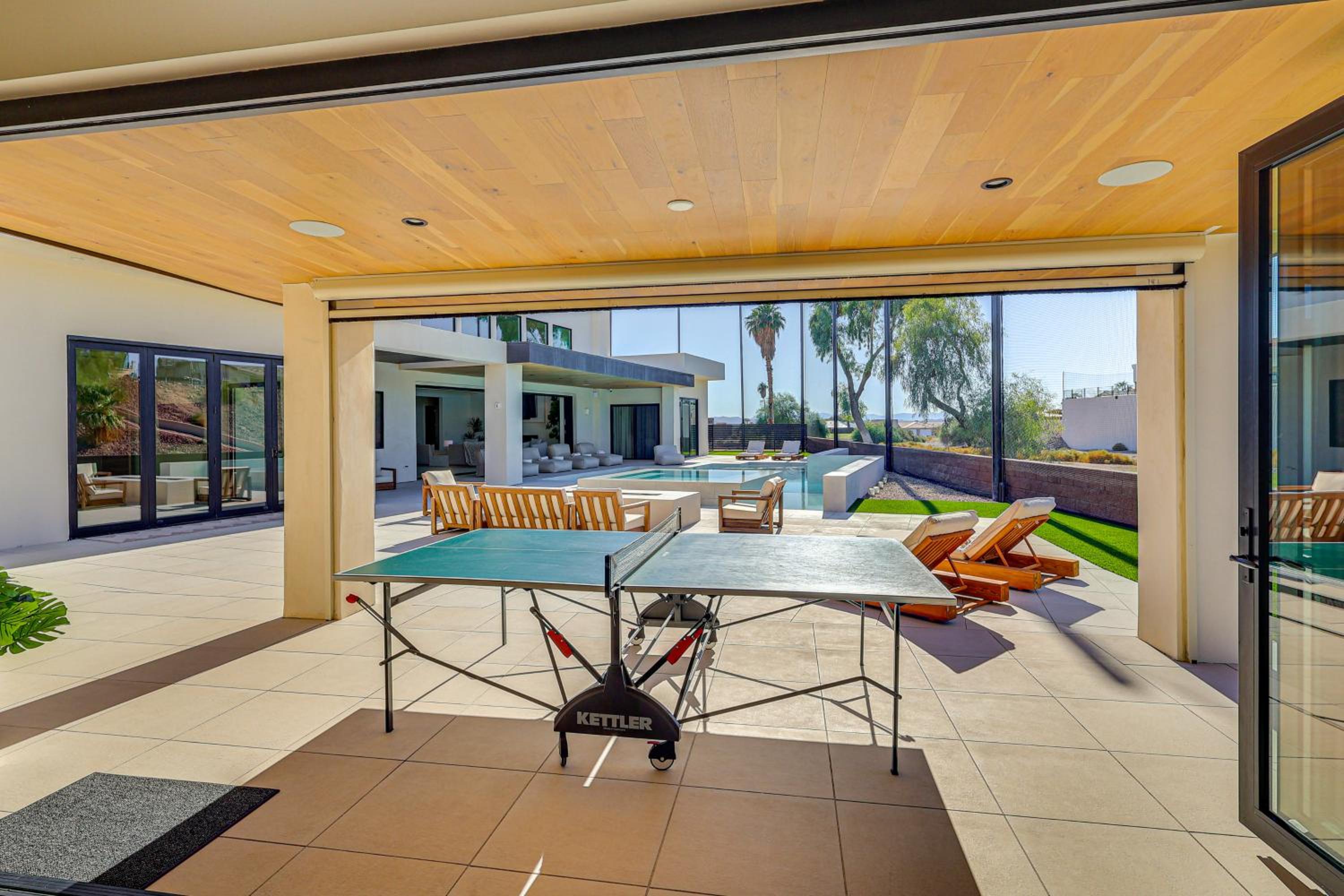 Luxurious Getaway on Lake Havasu Golf Course!