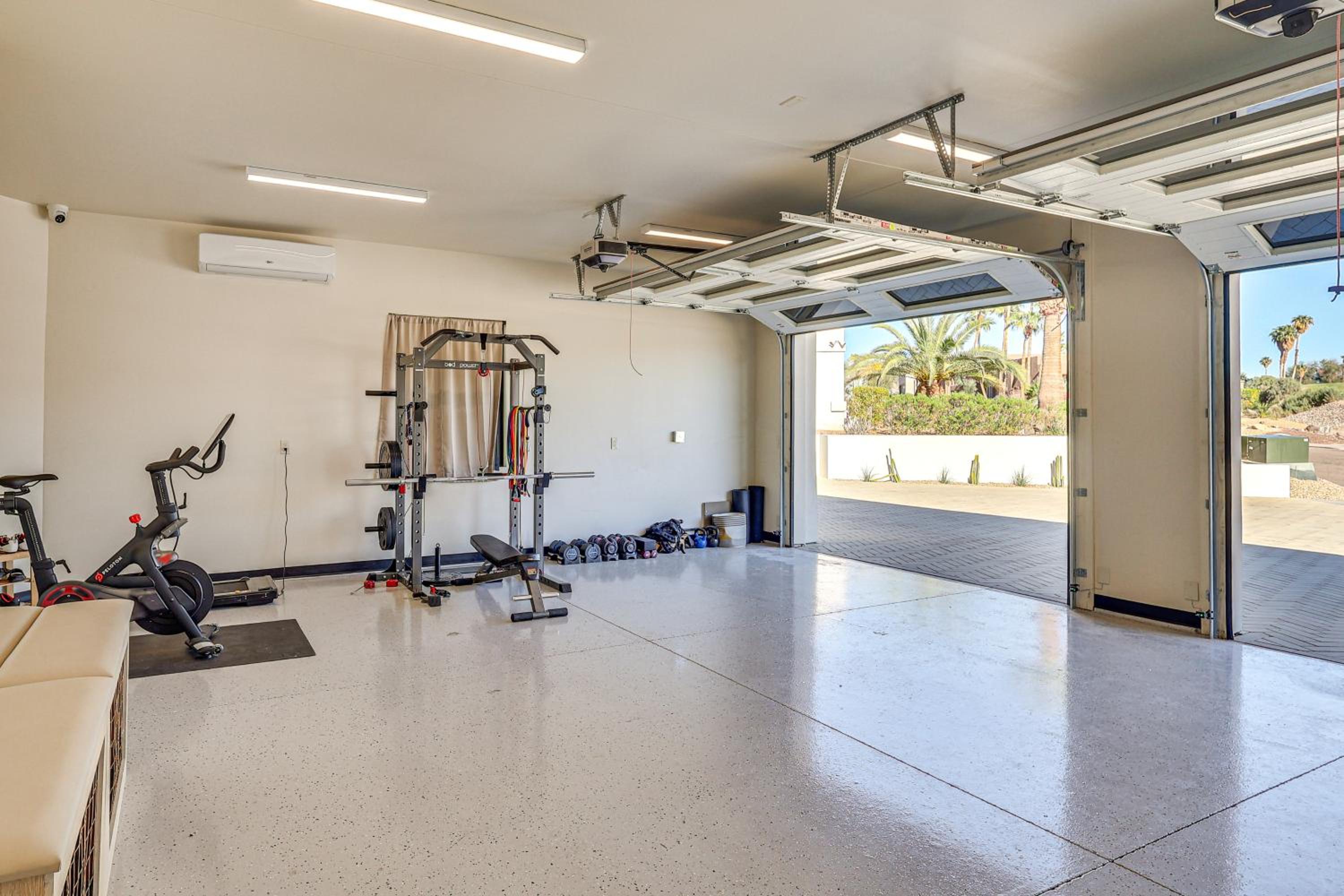 Luxurious Getaway on Lake Havasu Golf Course!