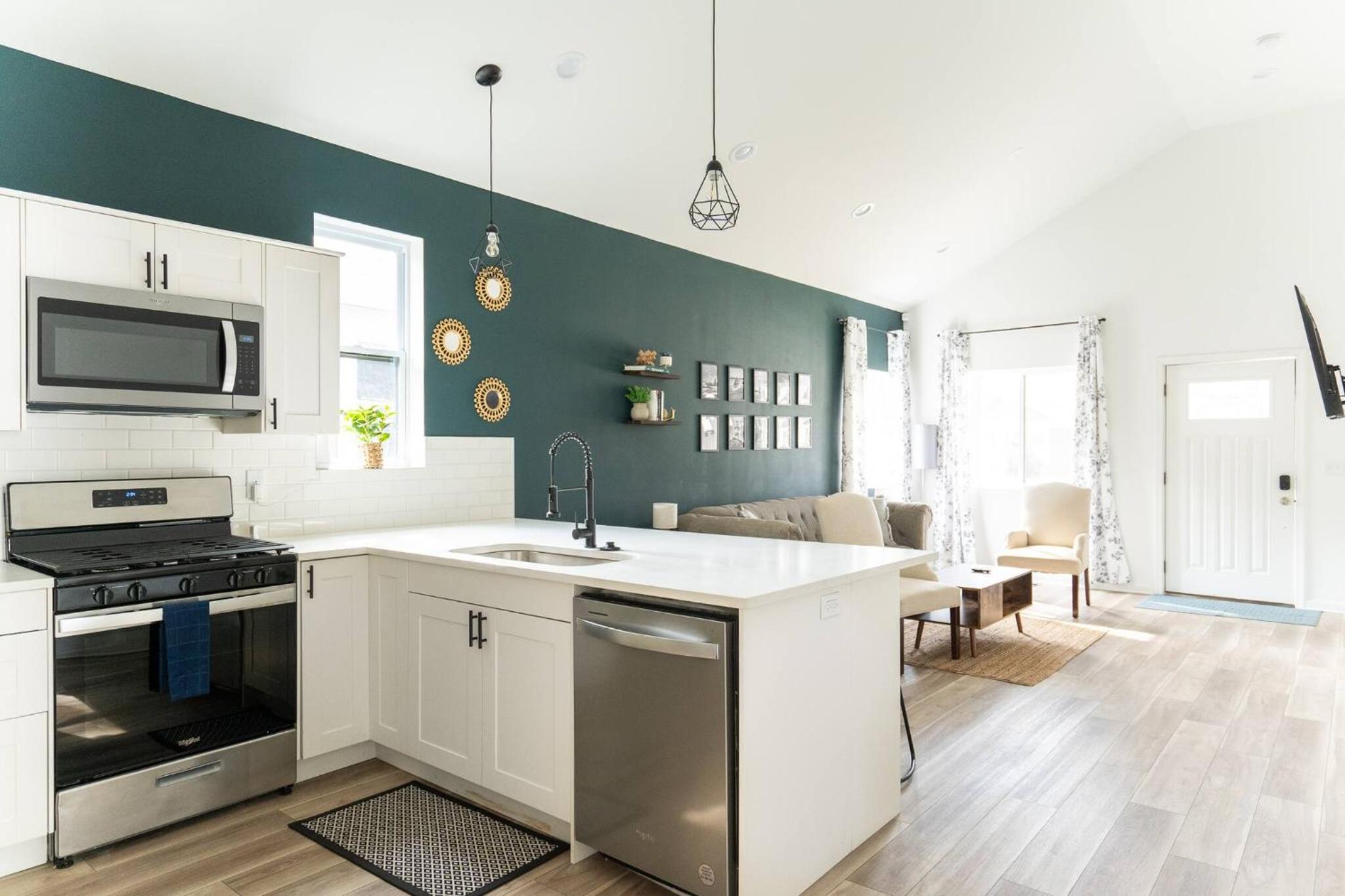 3 Bed 2 Bath Pet Friendly Near Fairgrounds
