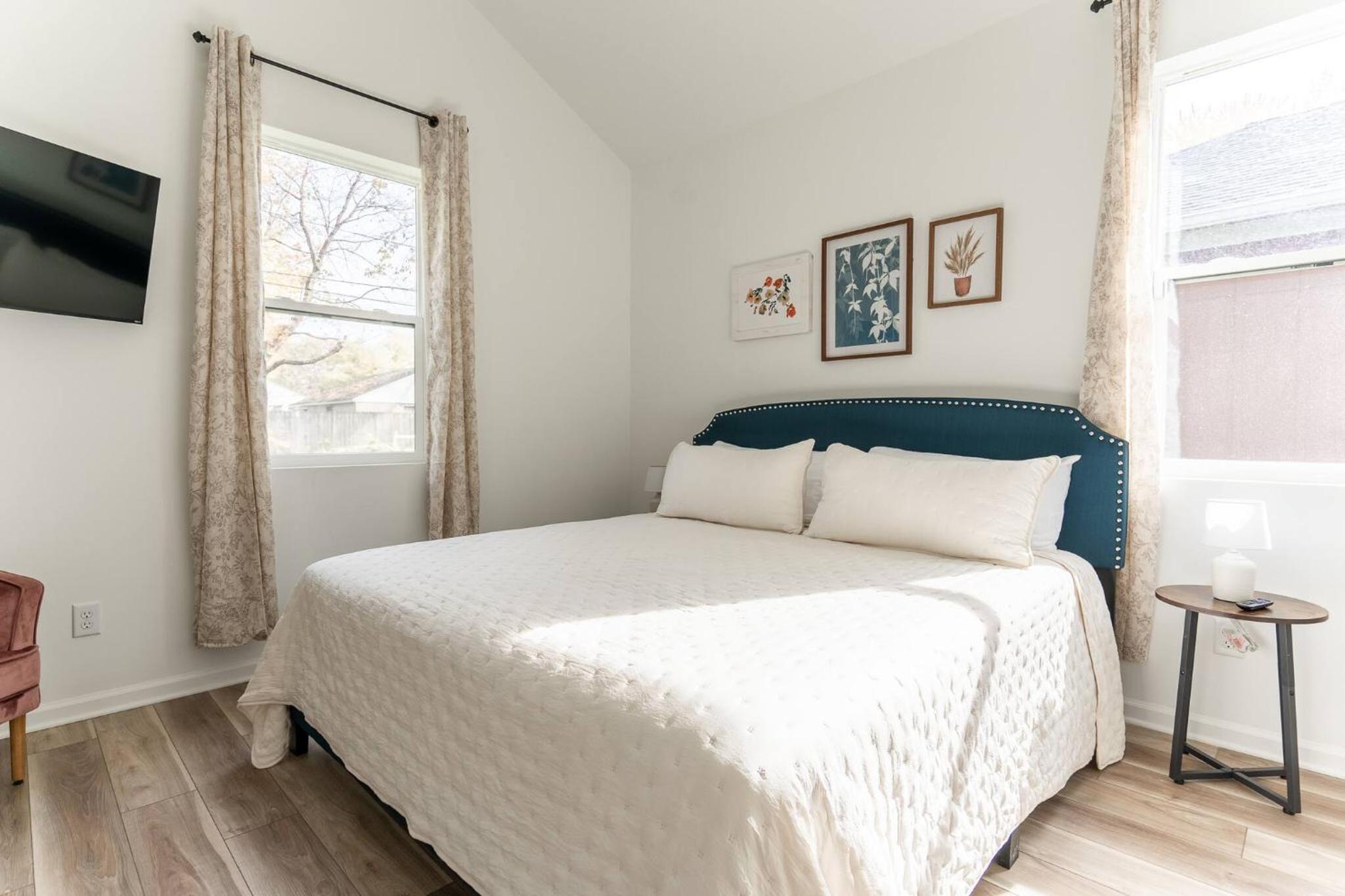 3 Bed 2 Bath Pet Friendly Near Fairgrounds