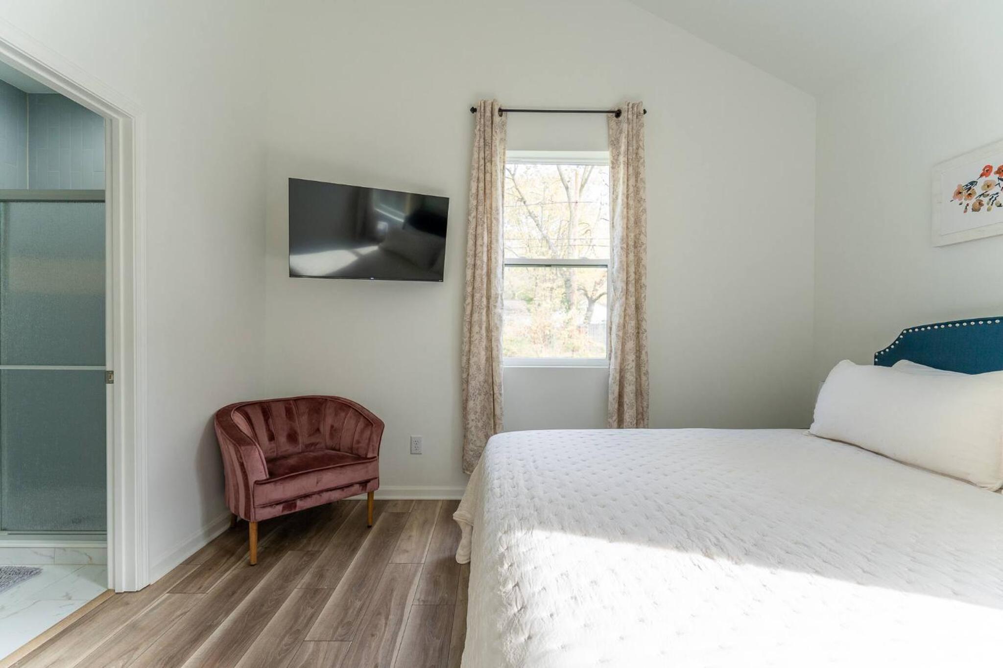 3 Bed 2 Bath Pet Friendly Near Fairgrounds