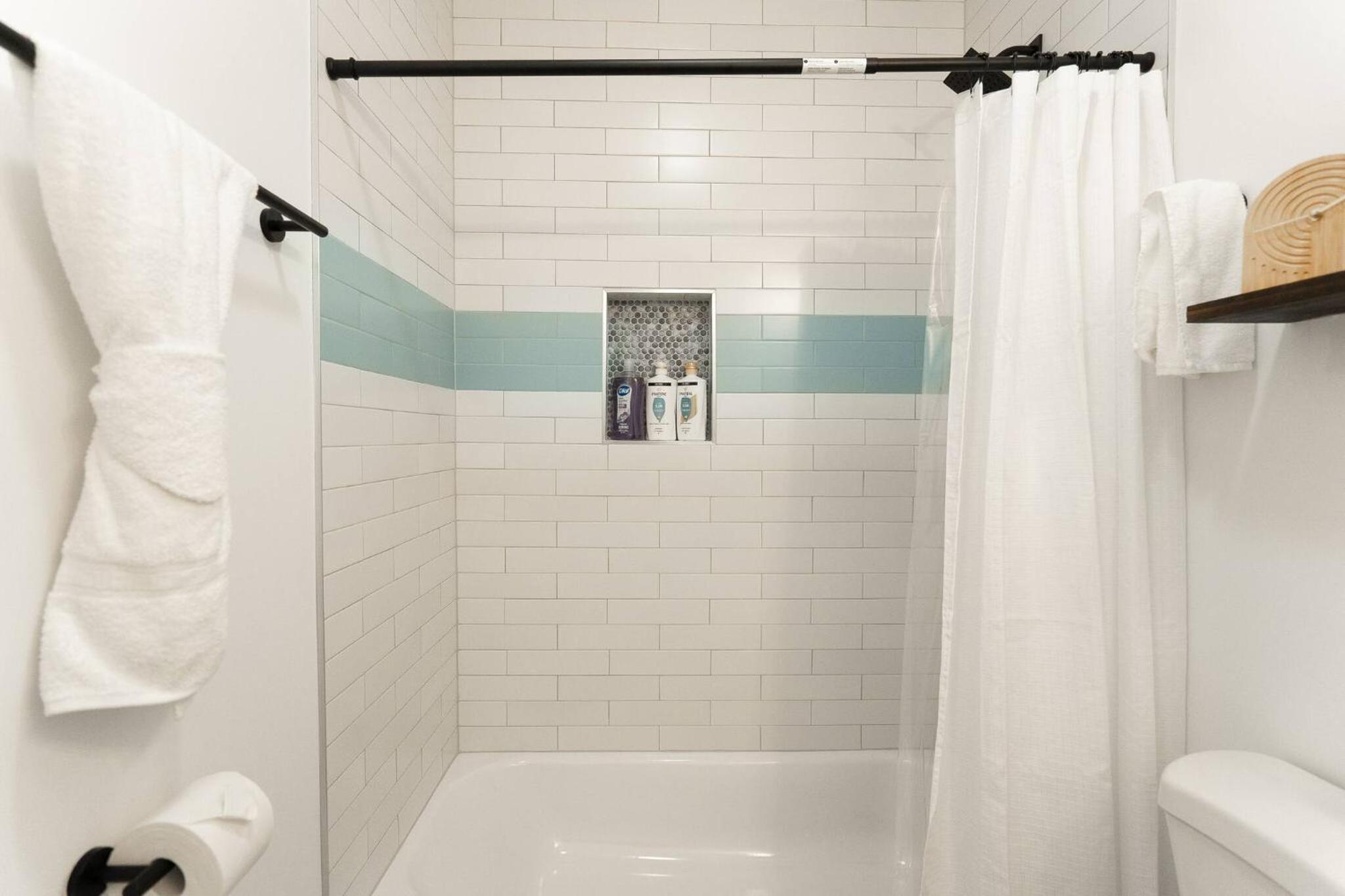 3 Bed 2 Bath Pet Friendly Near Fairgrounds