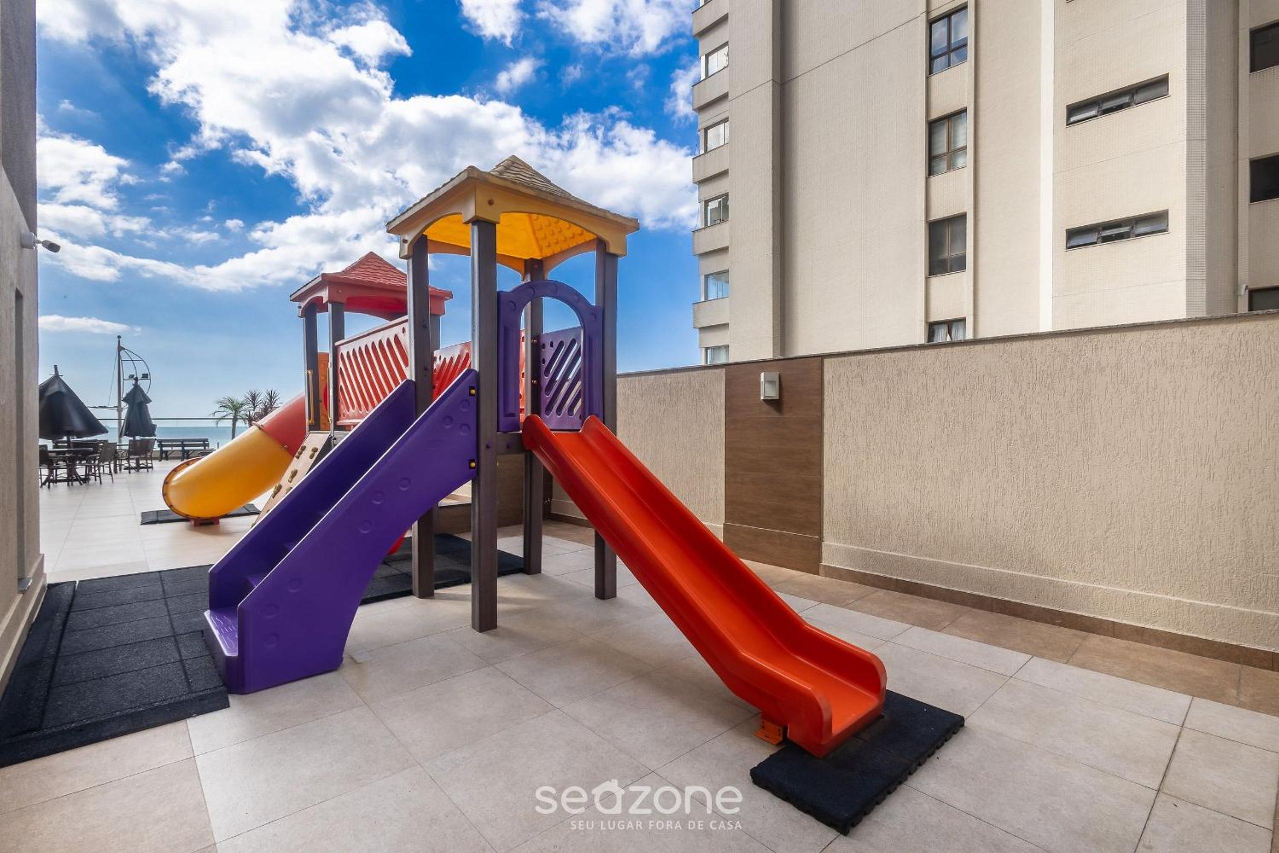 Your stay by the seaside in the best location of BC - CETs