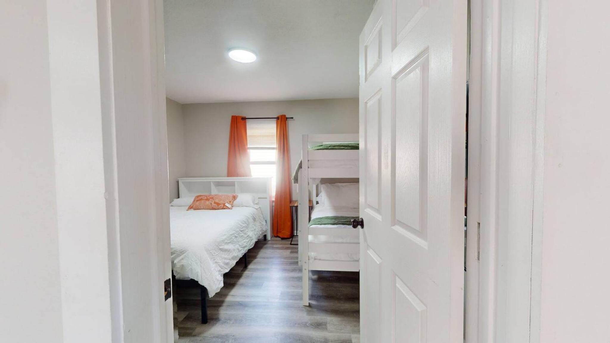 3 Bed 2 bath Pet Friendly in Historic Bates Hendricks