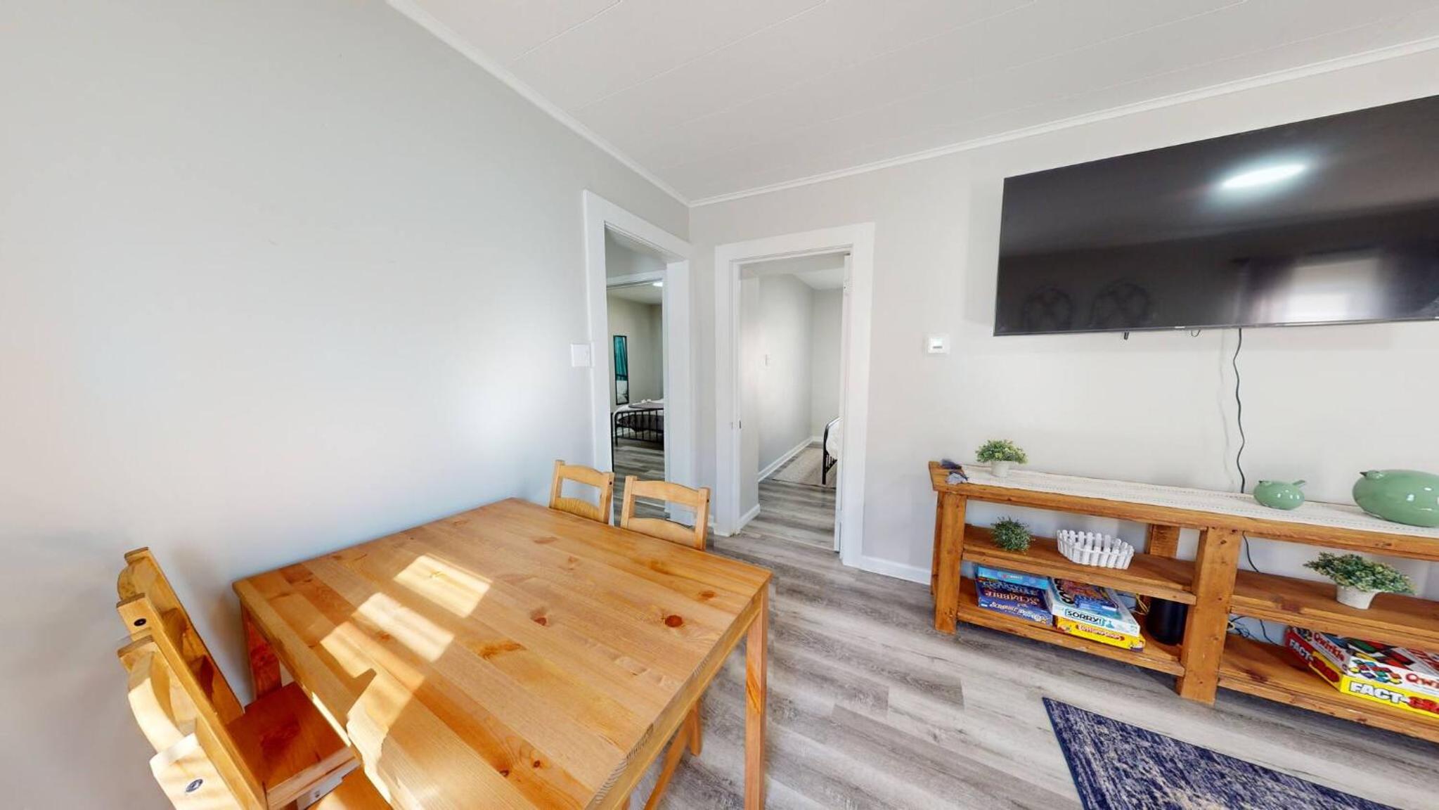 3 Bed 2 bath Pet Friendly in Historic Bates Hendricks