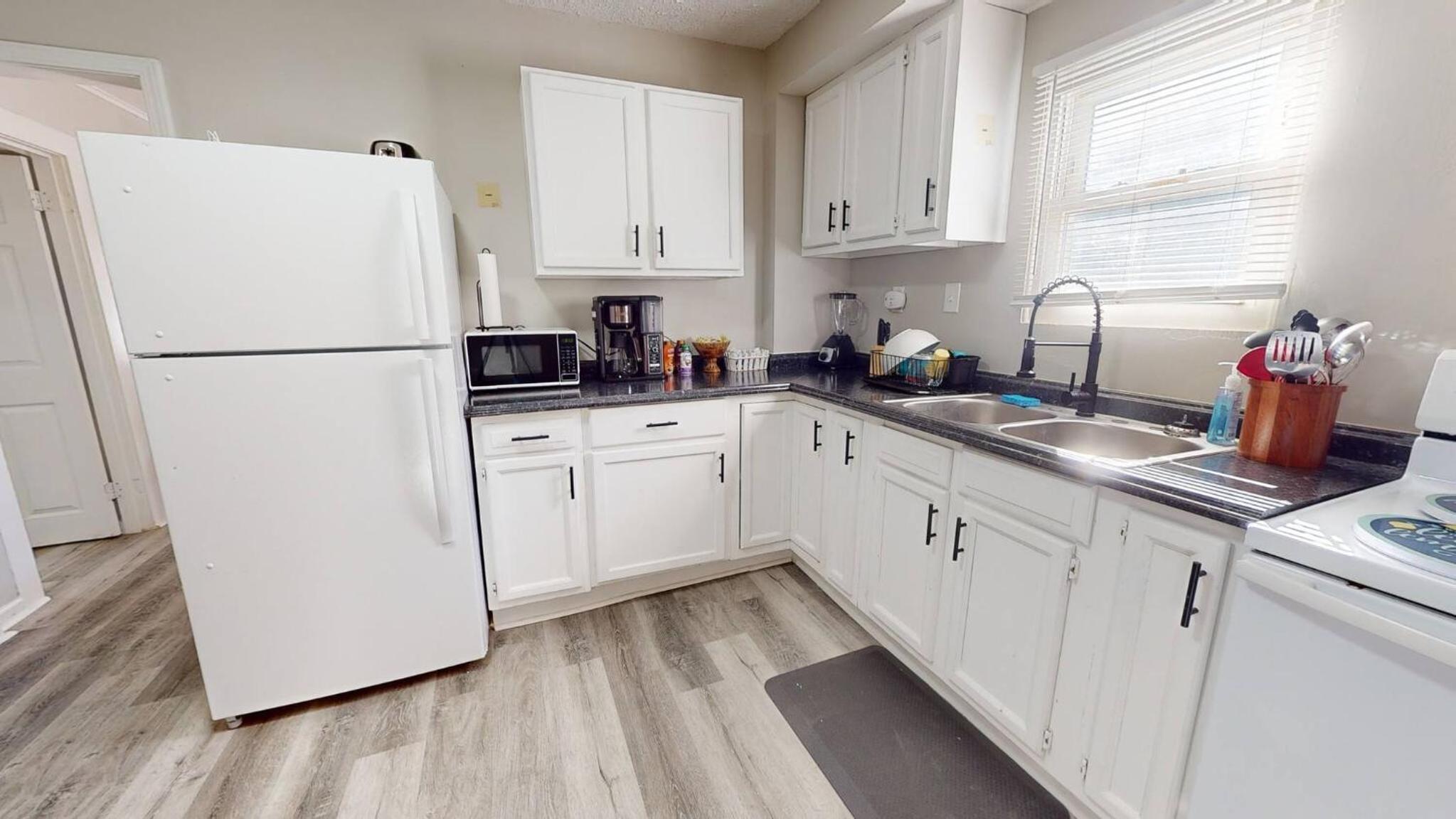 3 Bed 2 bath Pet Friendly in Historic Bates Hendricks