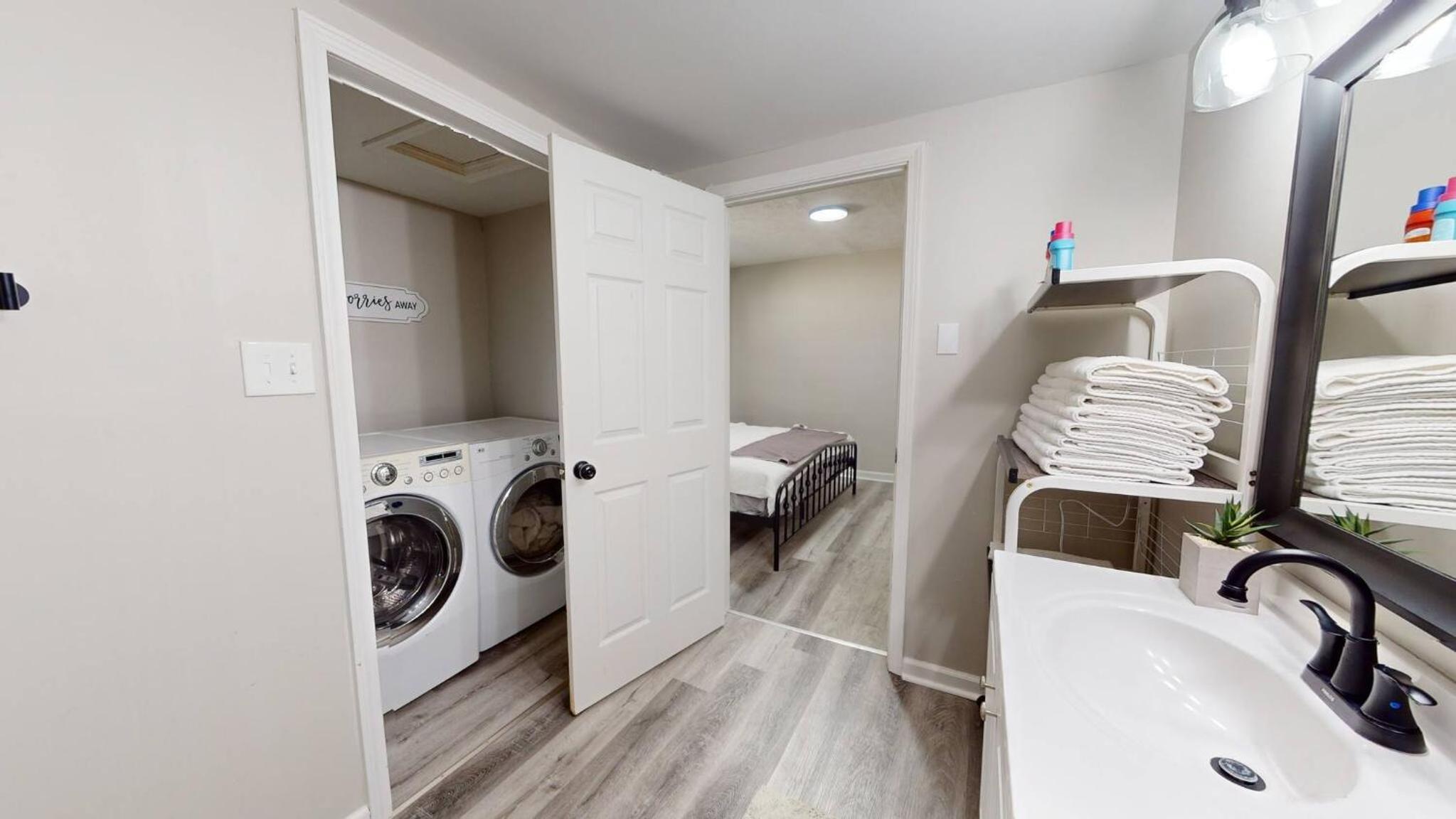 3 Bed 2 bath Pet Friendly in Historic Bates Hendricks