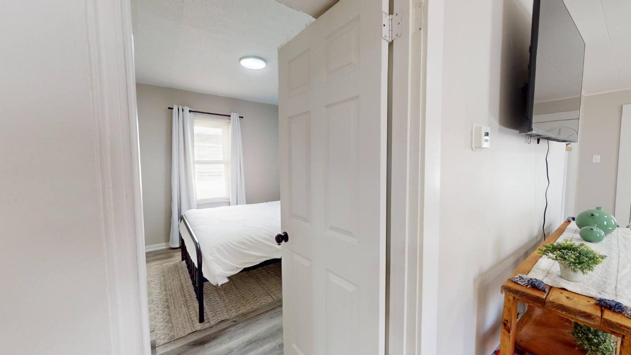 3 Bed 2 bath Pet Friendly in Historic Bates Hendricks
