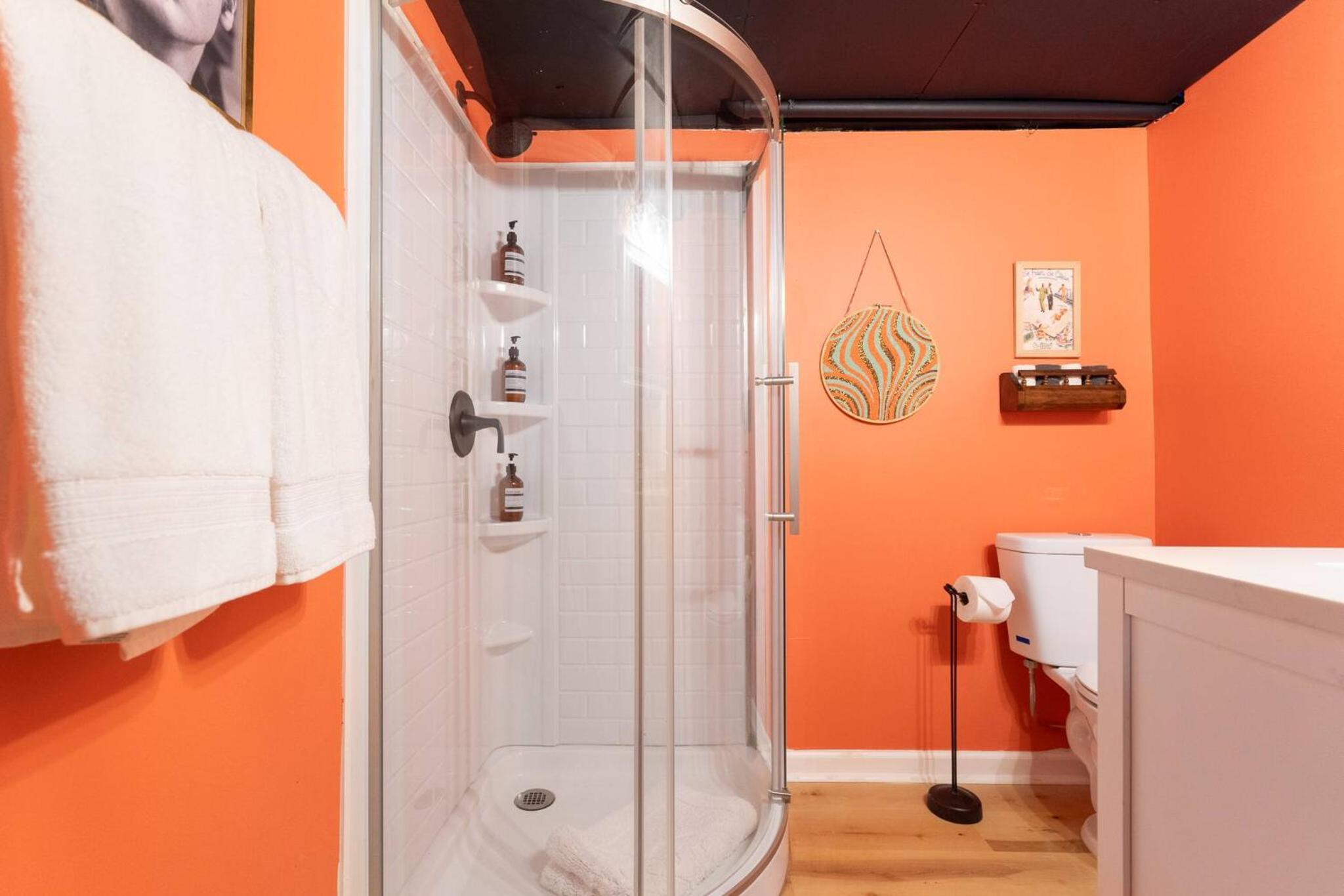 2bd/1ba Private Basement Apt, Quiet Neighborhood