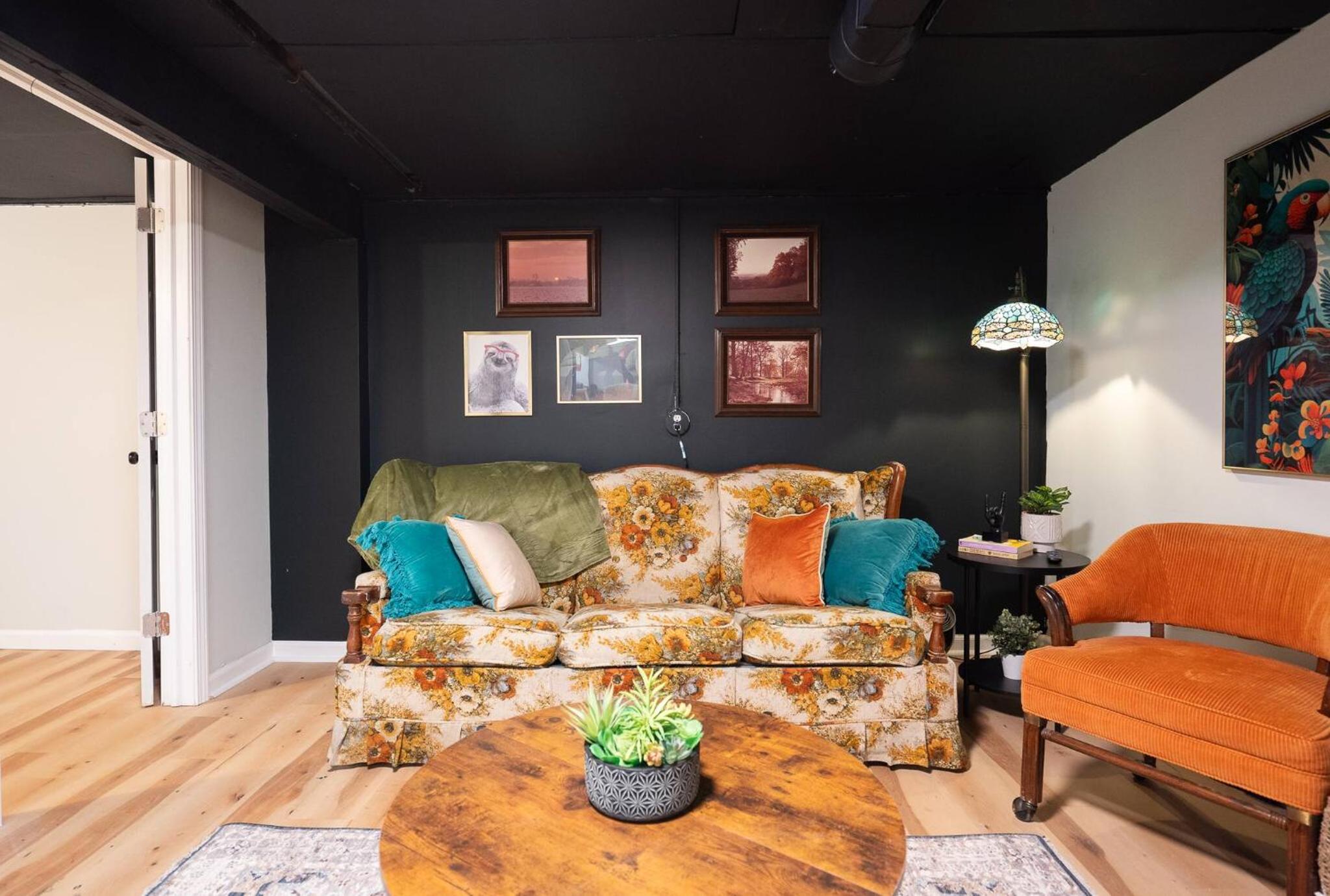 2bd/1ba Private Basement Apt, Quiet Neighborhood