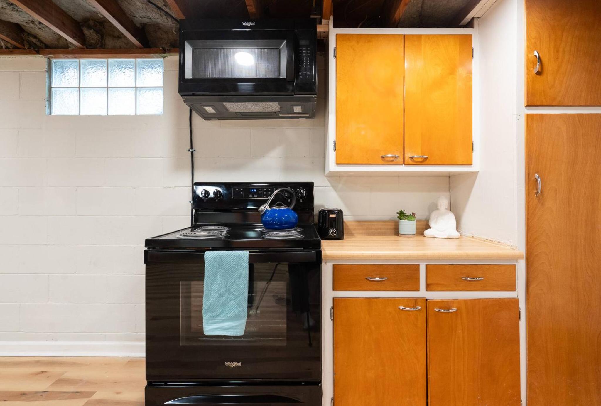2bd/1ba Private Basement Apt, Quiet Neighborhood