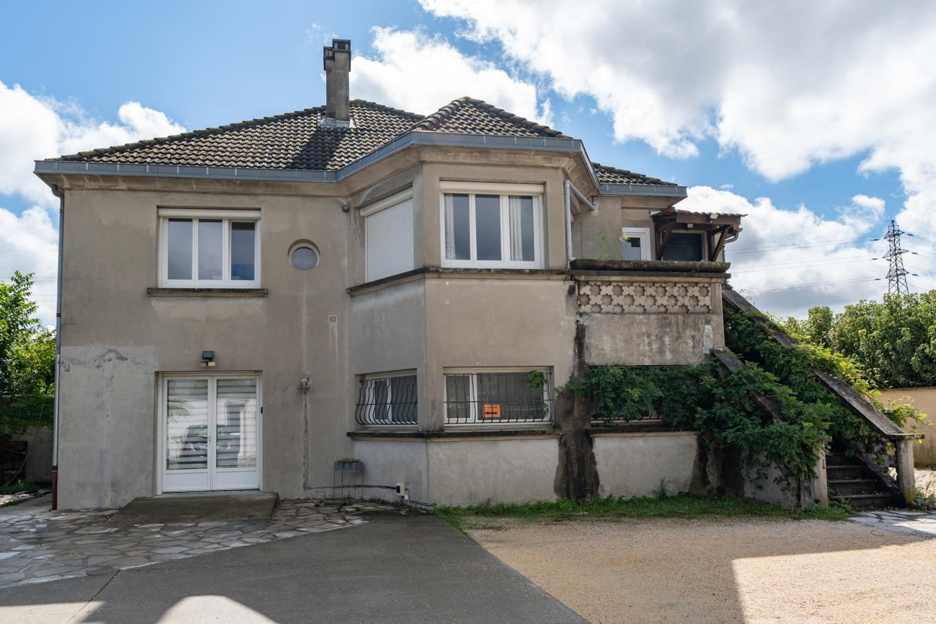 Le grand appartement, parking privé