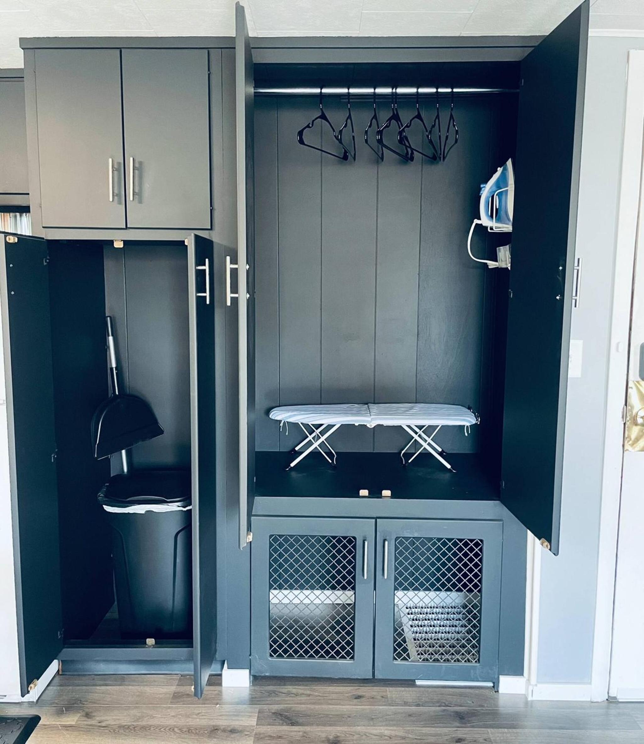 1 BR Cozy Apartment with Fire Pit Short walk to town