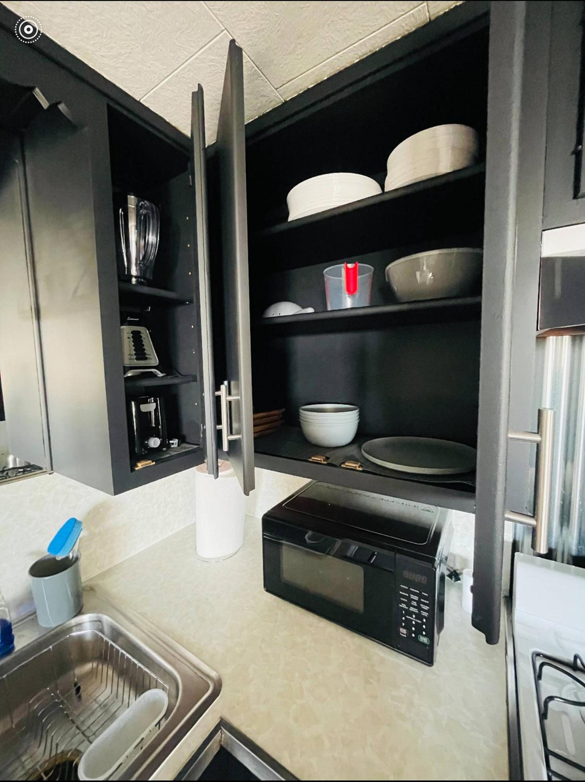 1 BR Cozy Apartment with Fire Pit Short walk to town