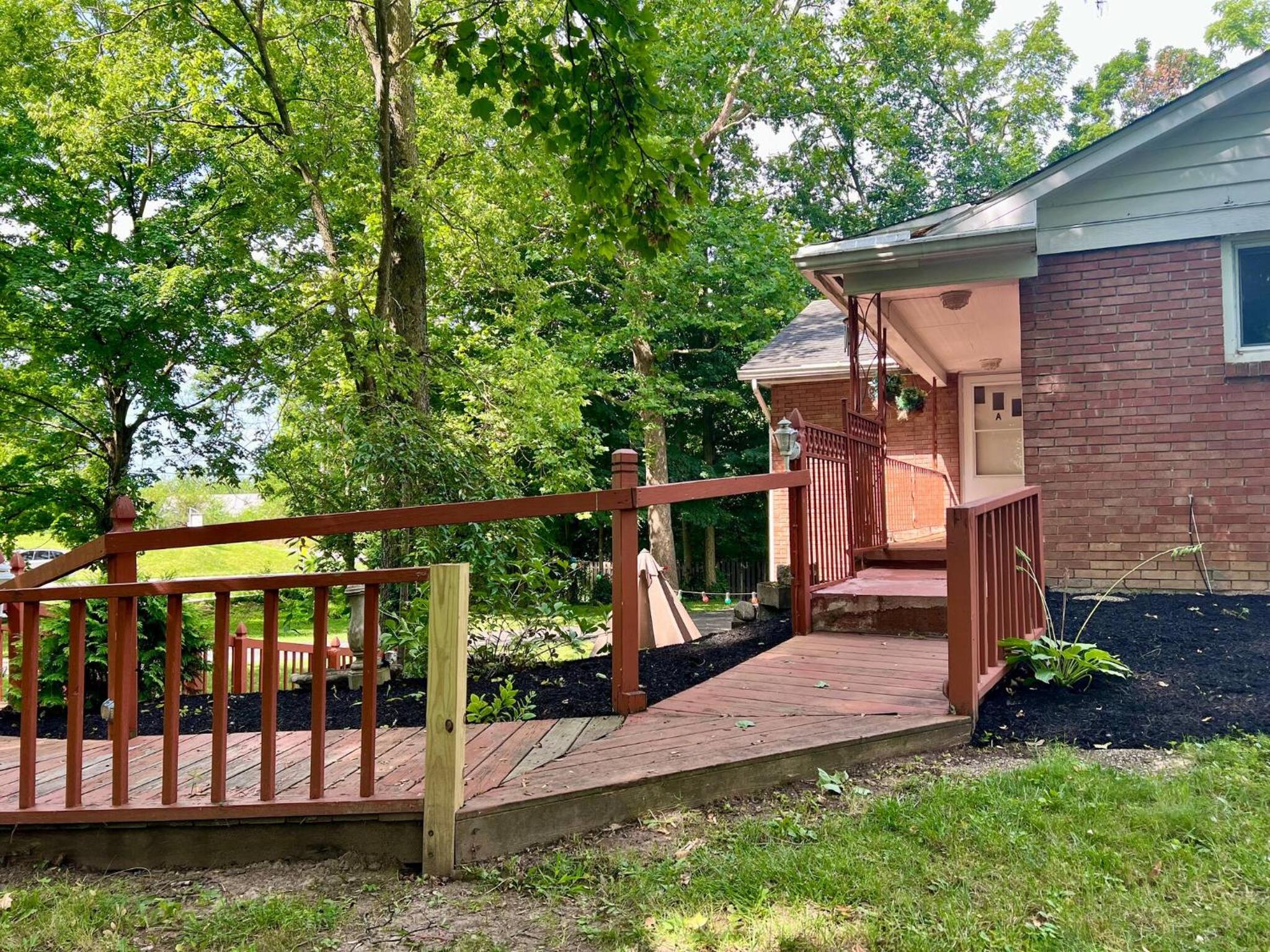 4Bedroom 2 Bath Home in Arts District-Smoky Row A Duplex